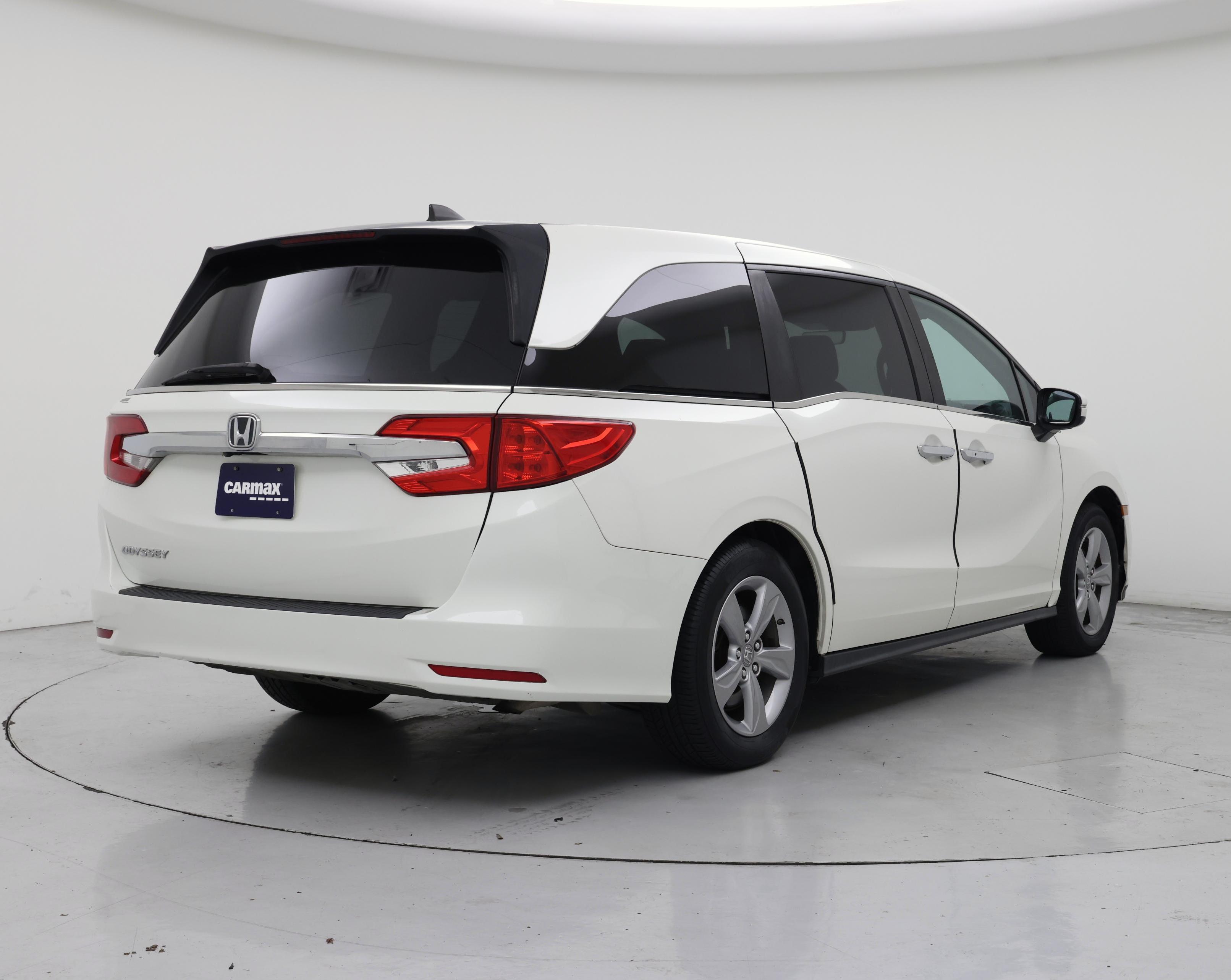 Thumbnail: 2019 Honda Odyssey - 8