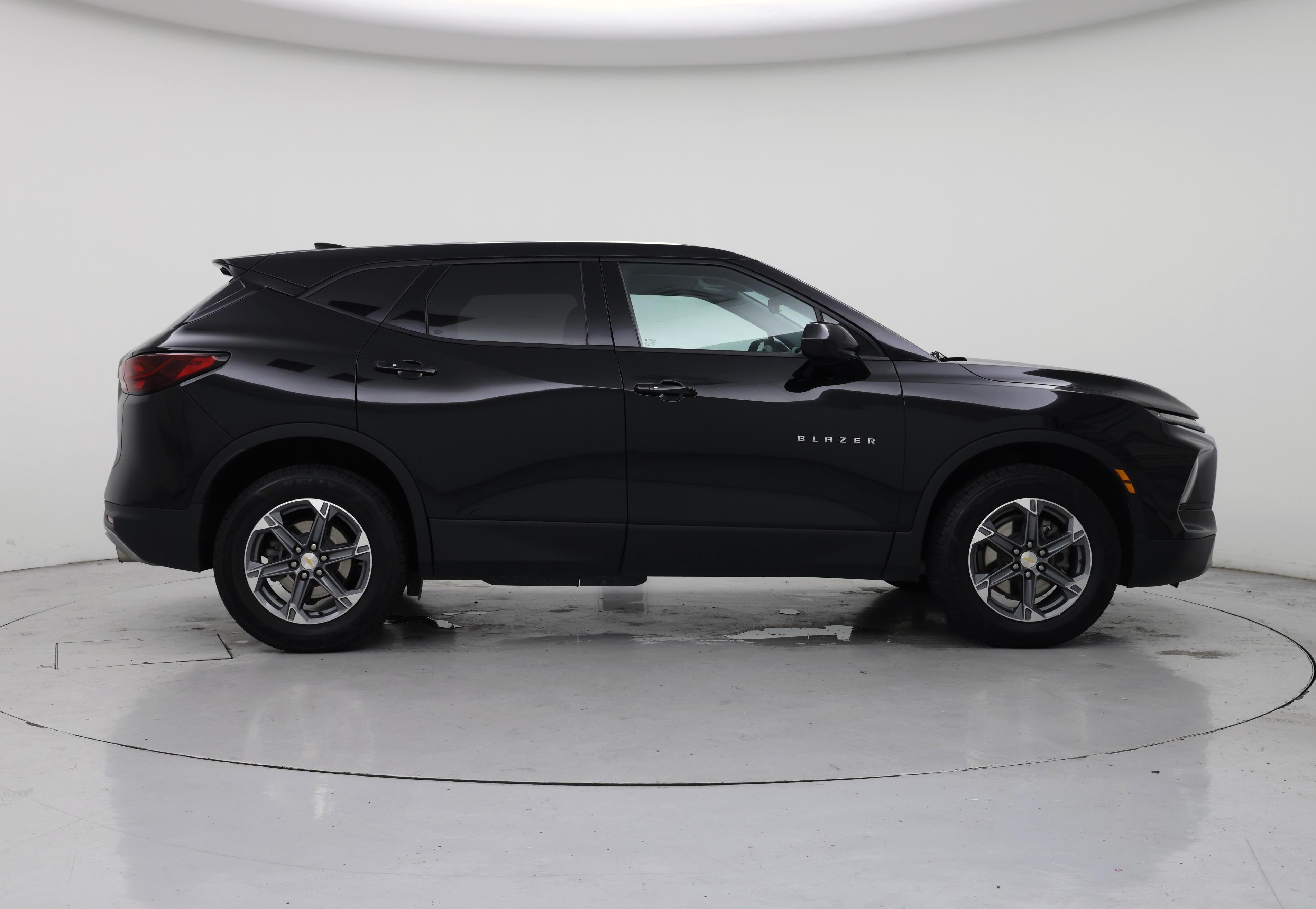 Thumbnail: 2023 Chevrolet Blazer - 7