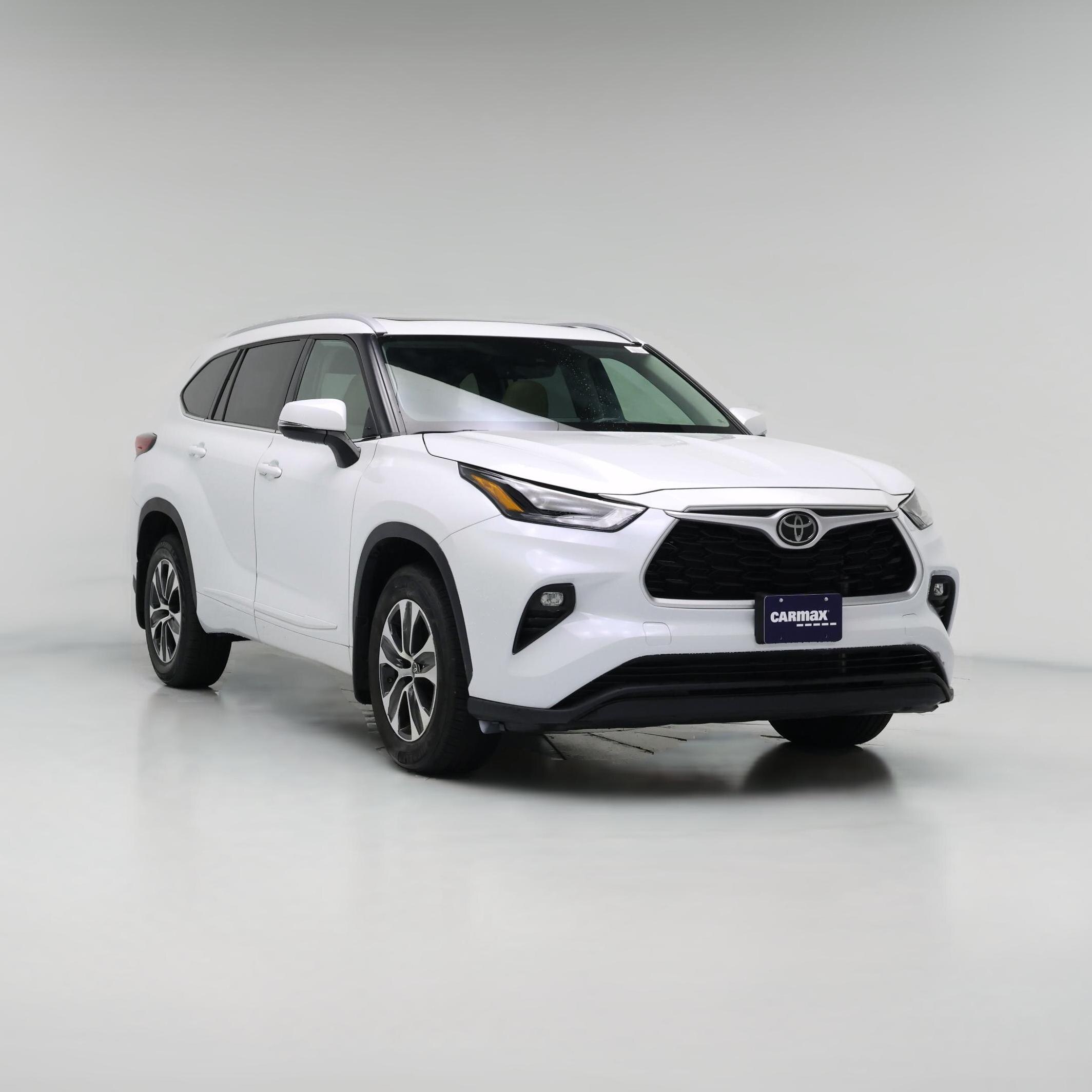 Thumbnail: 2022 Toyota Highlander - 1