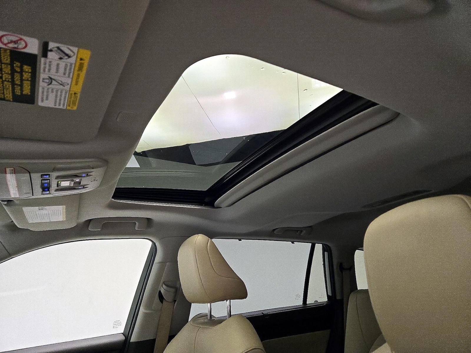 2022 Toyota Highlander XLE - Photo 20