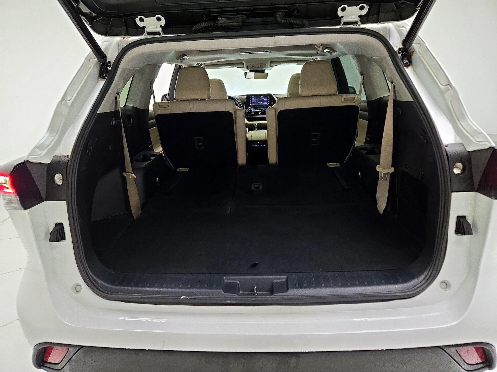2022 Toyota Highlander XLE - Photo 24