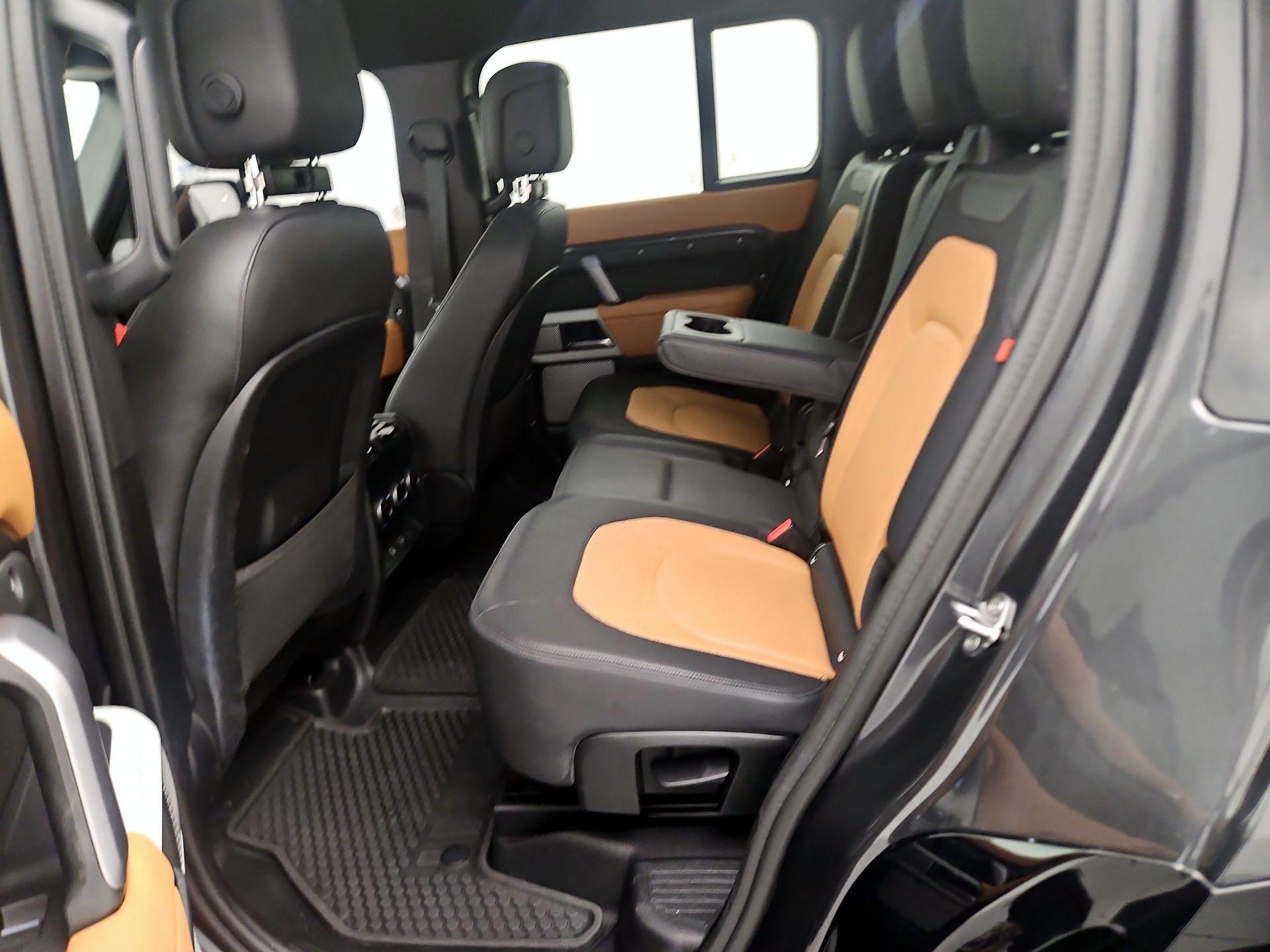 Thumbnail: 2024 Land Rover Defender - 19