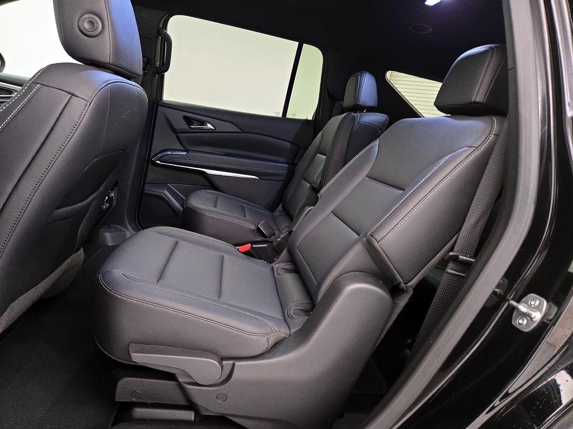Thumbnail: 2025 Chevrolet Traverse - 20