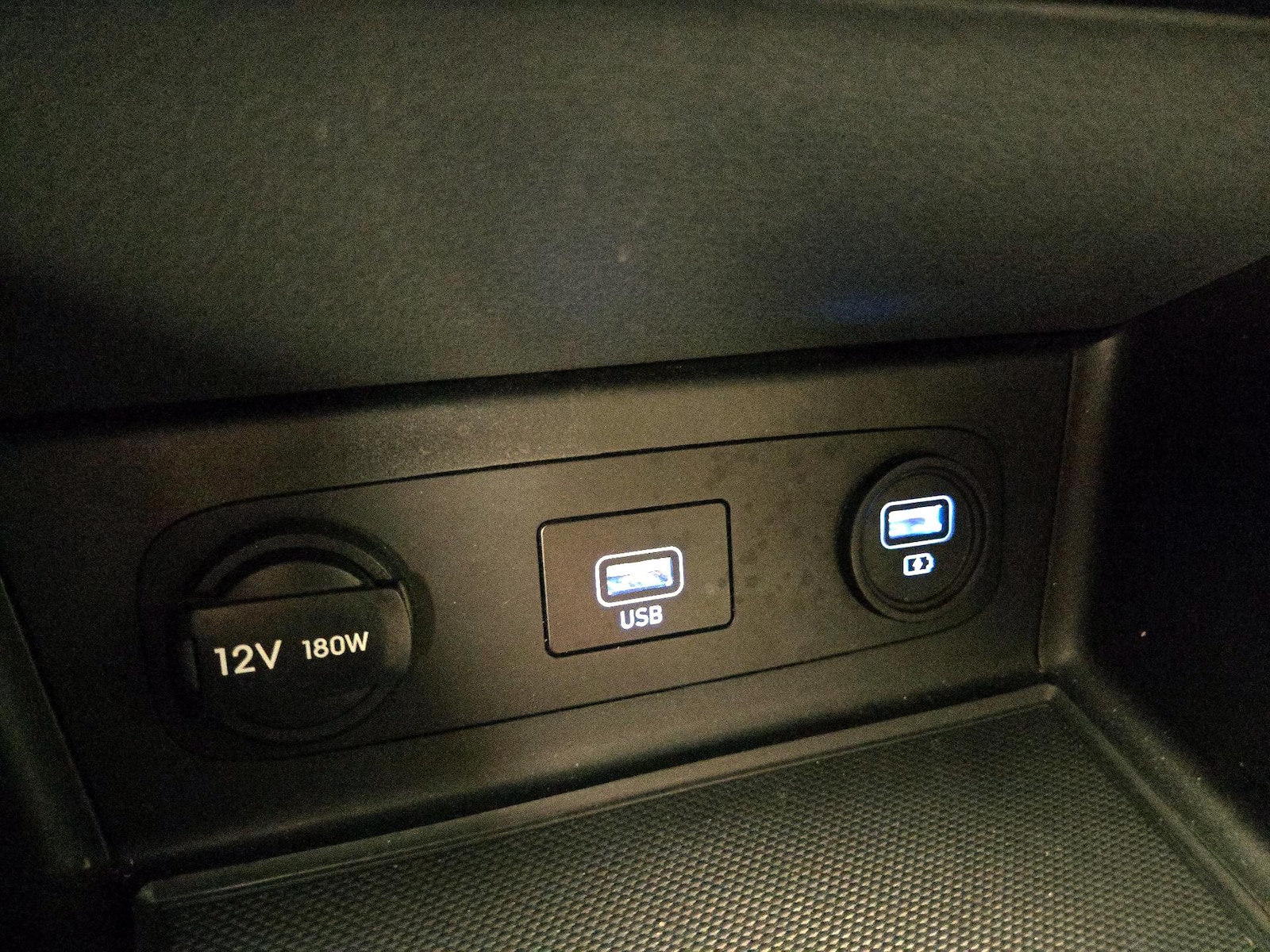 2022 Hyundai Sonata SE - Photo 17