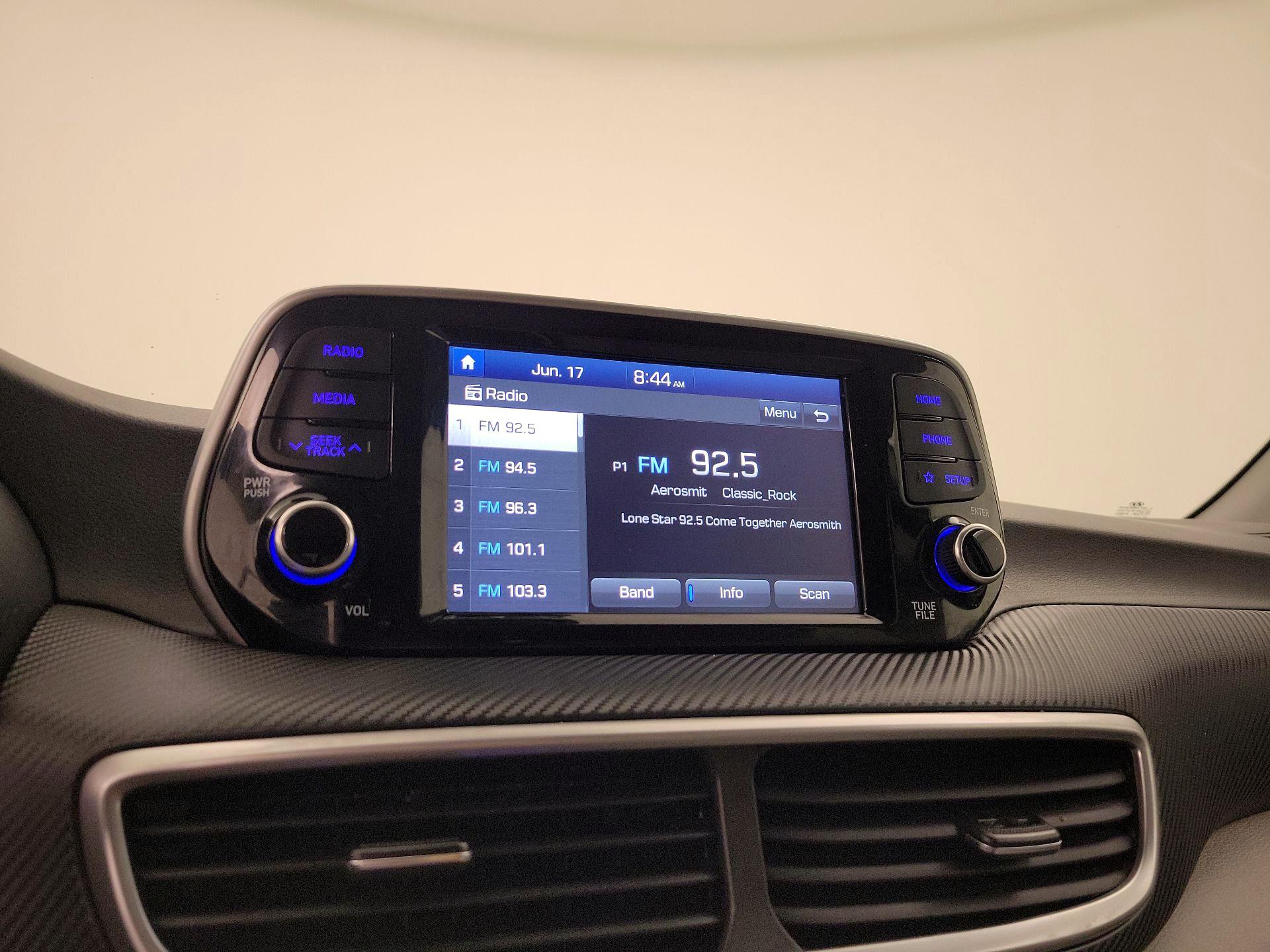 Thumbnail: 2019 Hyundai Tucson - 15