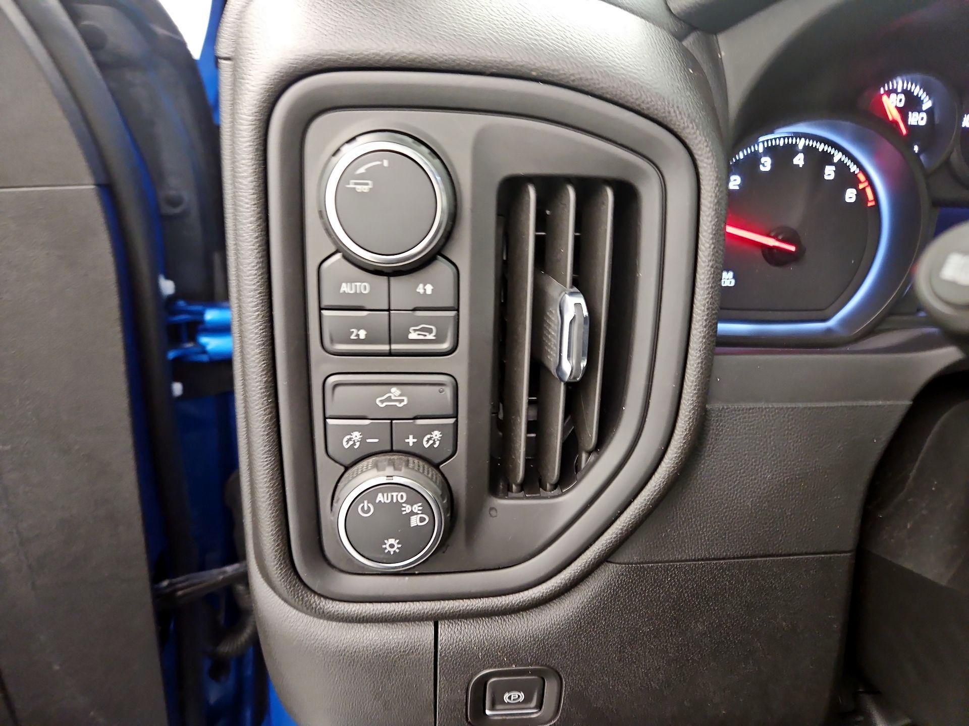 Thumbnail: 2024 Chevrolet Silverado 1500 - 13