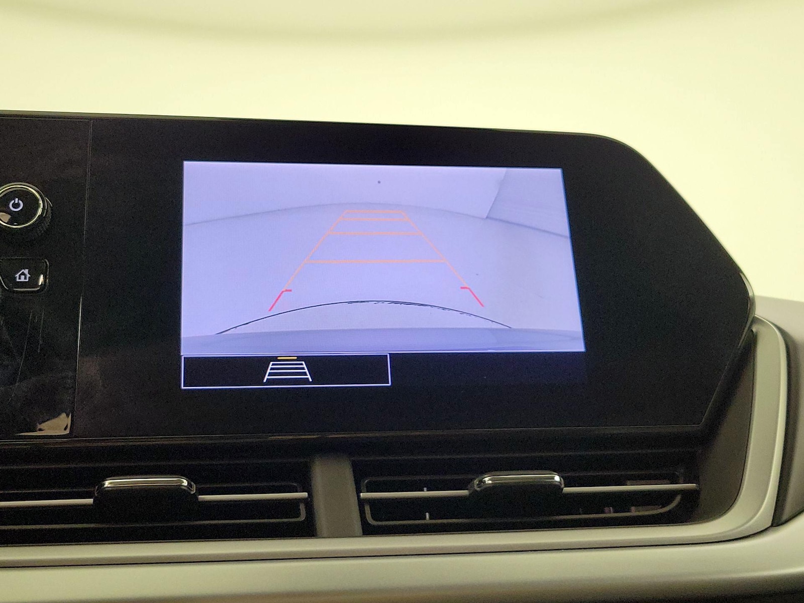 2024 Chevrolet Trax LS - Photo 15