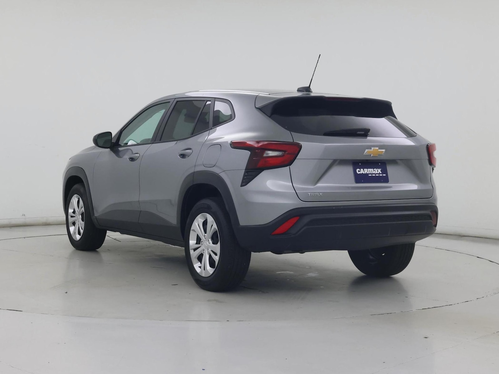 2024 Chevrolet Trax LS - Photo 3