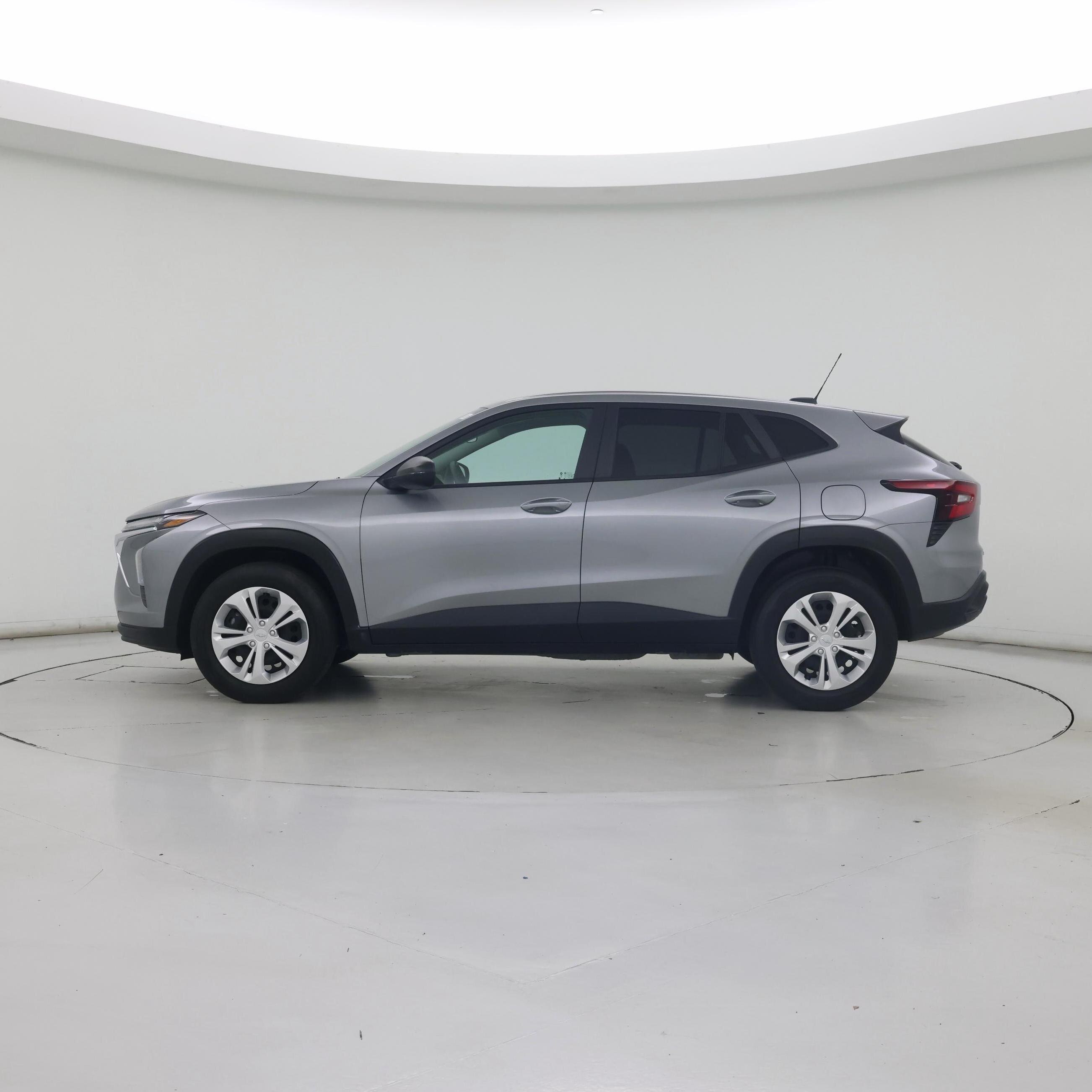 Thumbnail: 2024 Chevrolet Trax - 3