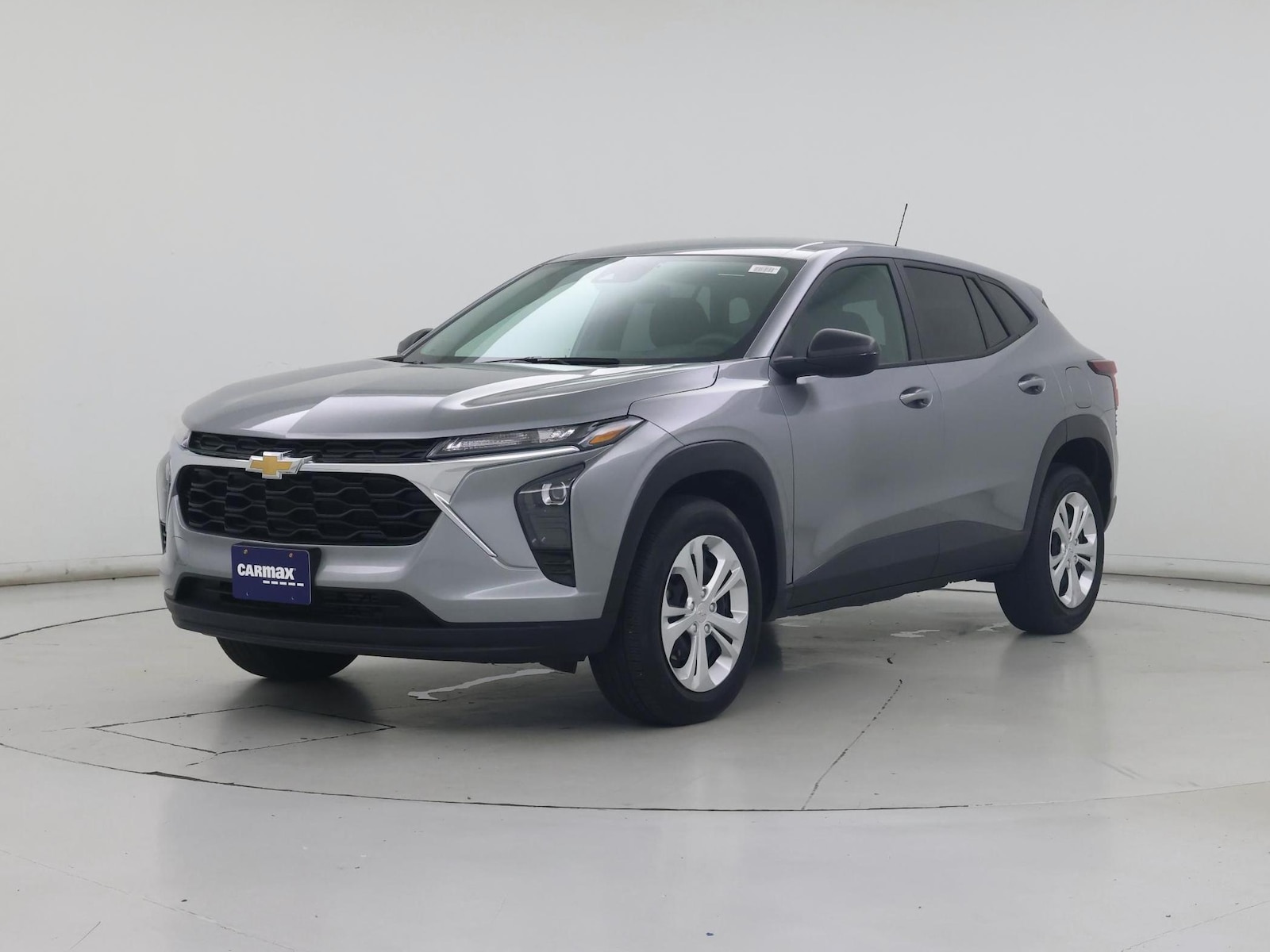 2024 Chevrolet Trax LS - Photo 5
