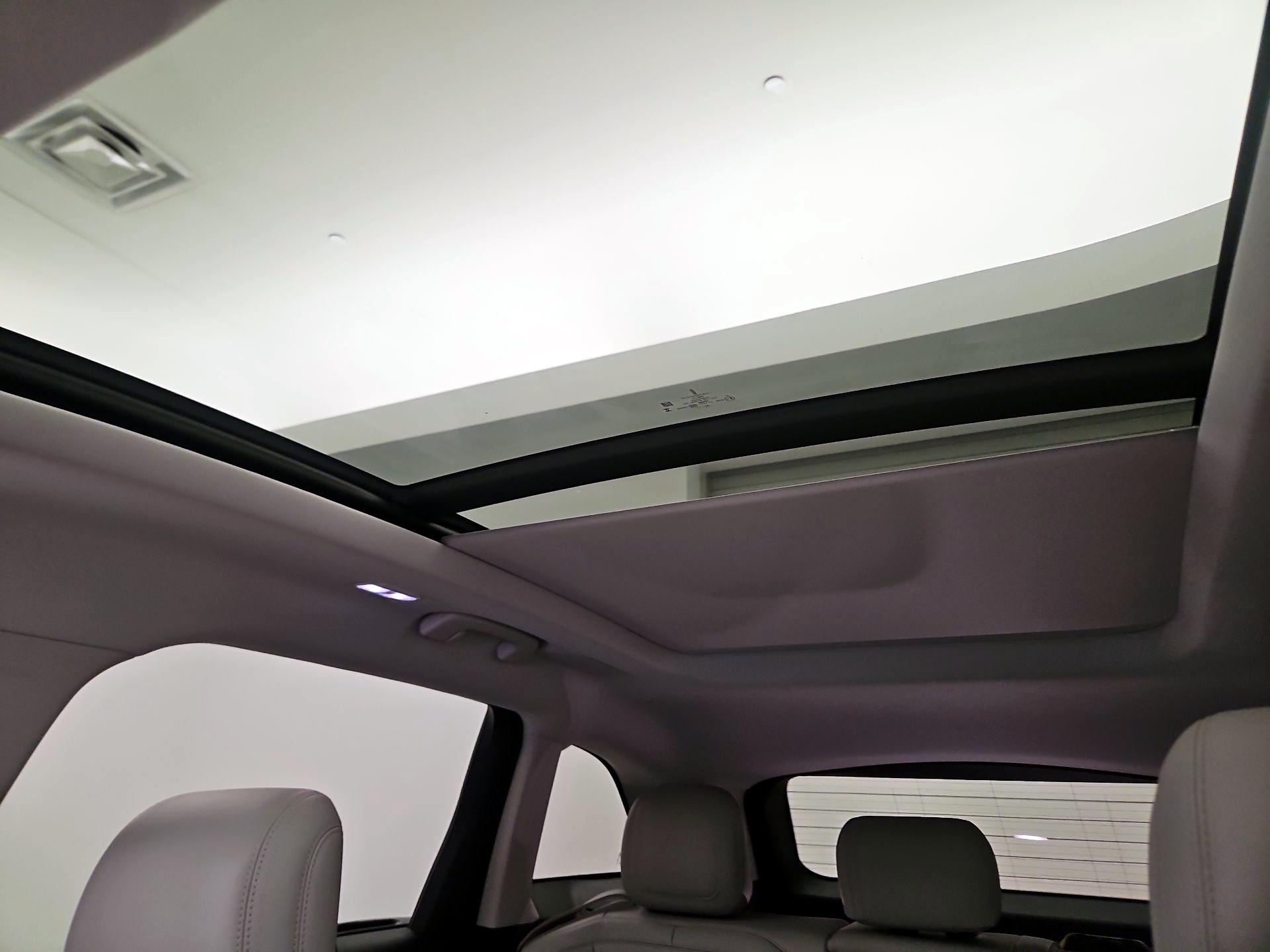Thumbnail: 2026 Lincoln Nautilus - 17