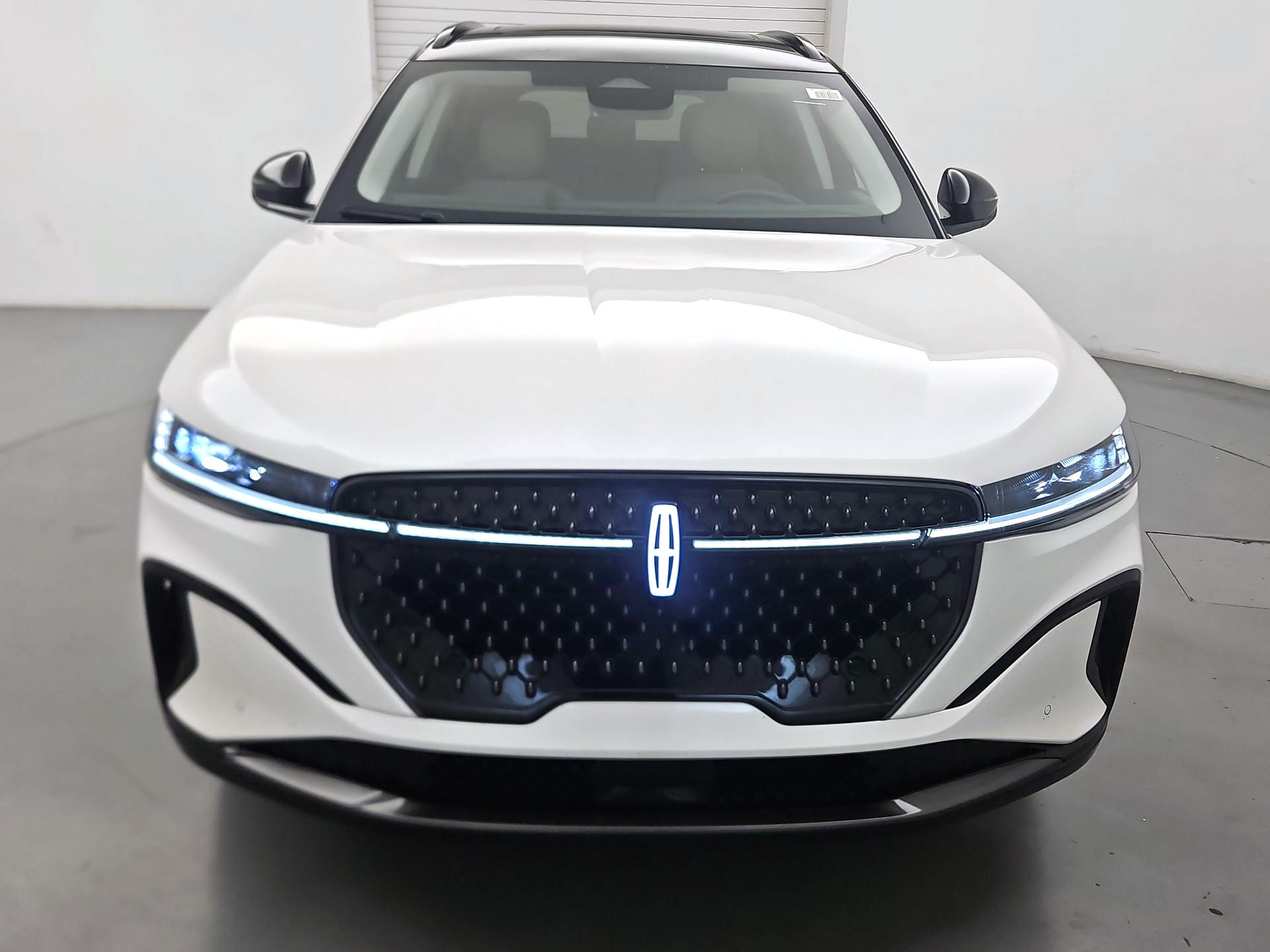 Thumbnail: 2026 Lincoln Nautilus - 2