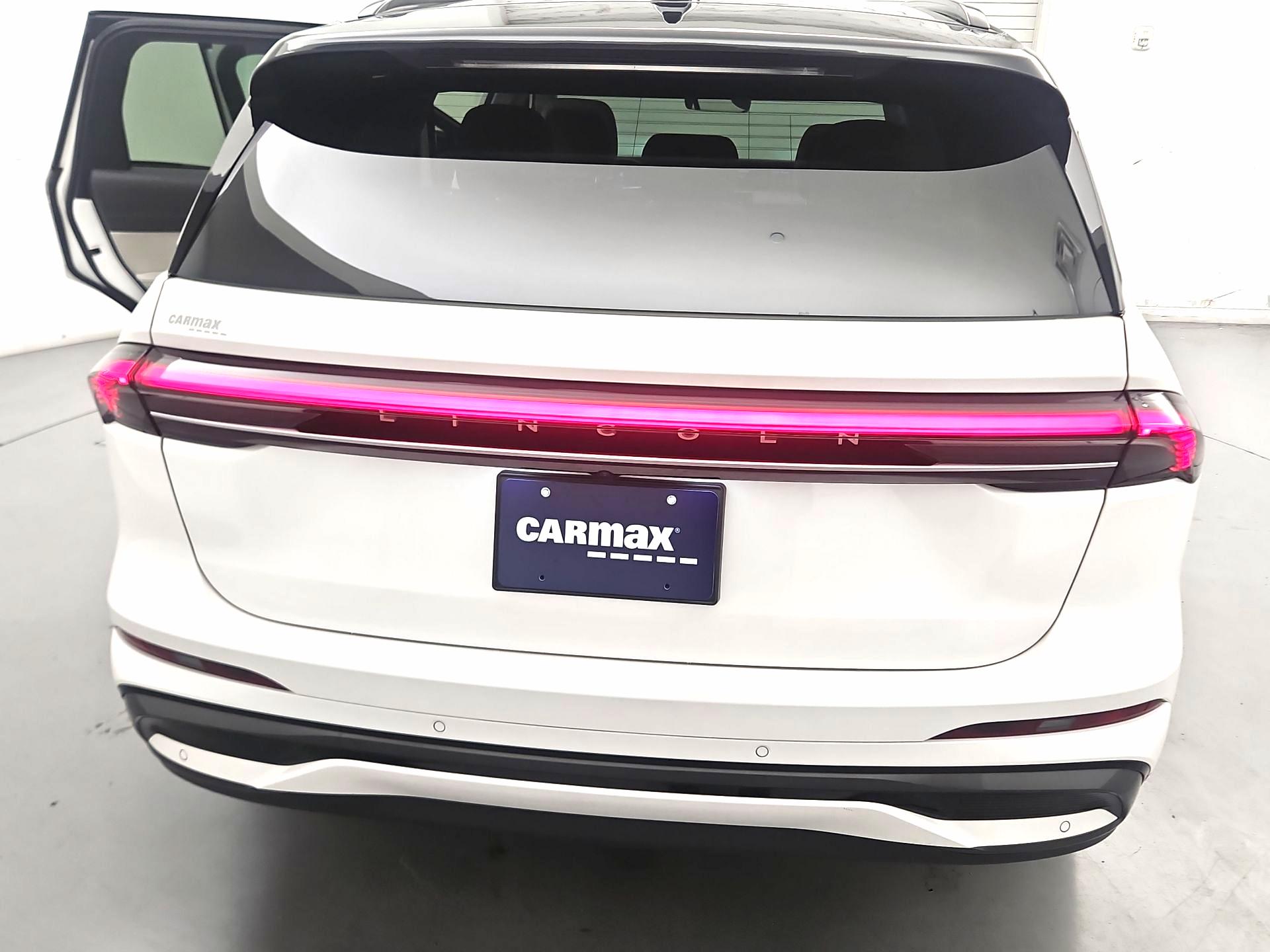 Thumbnail: 2026 Lincoln Nautilus - 6