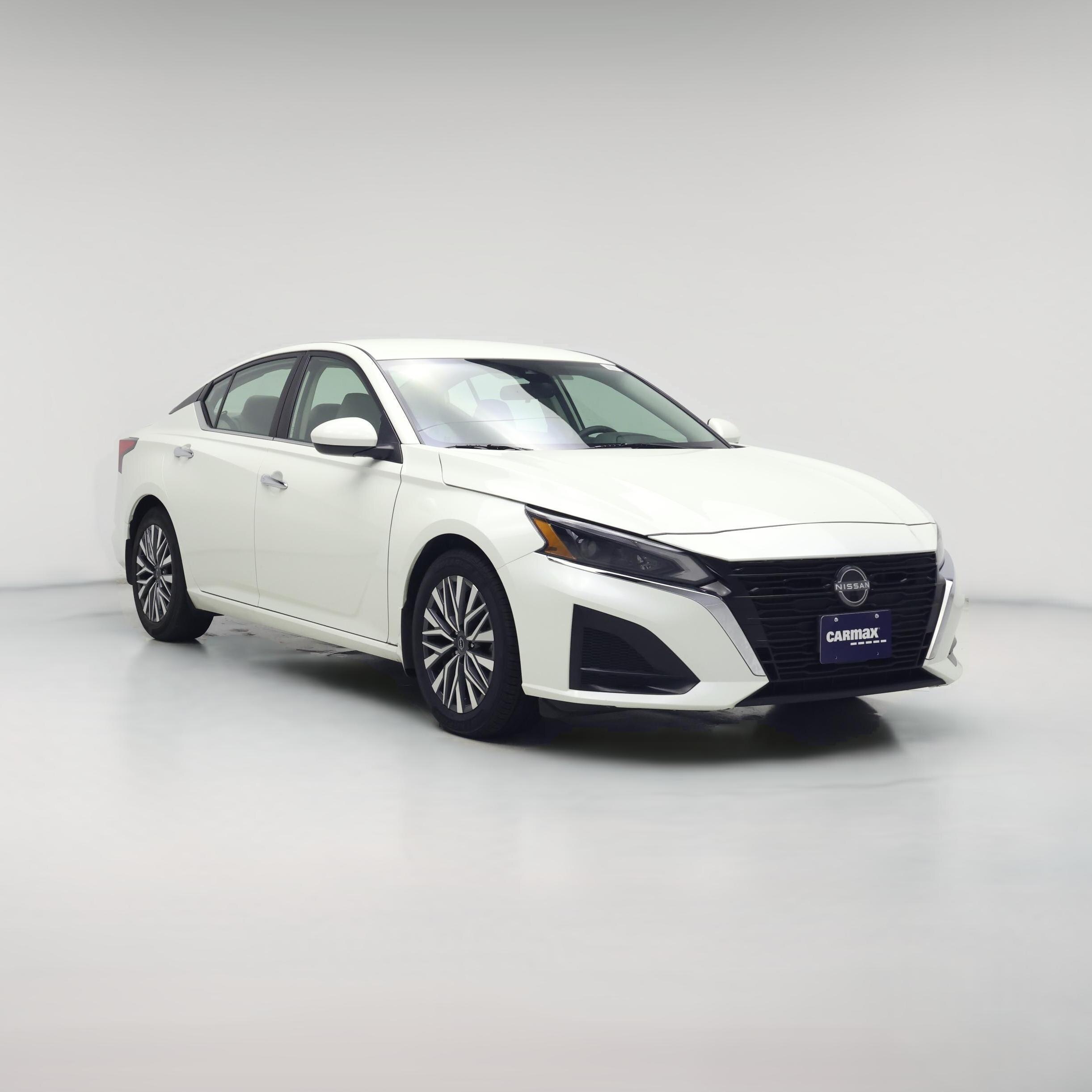 Thumbnail: 2023 Nissan Altima - 1