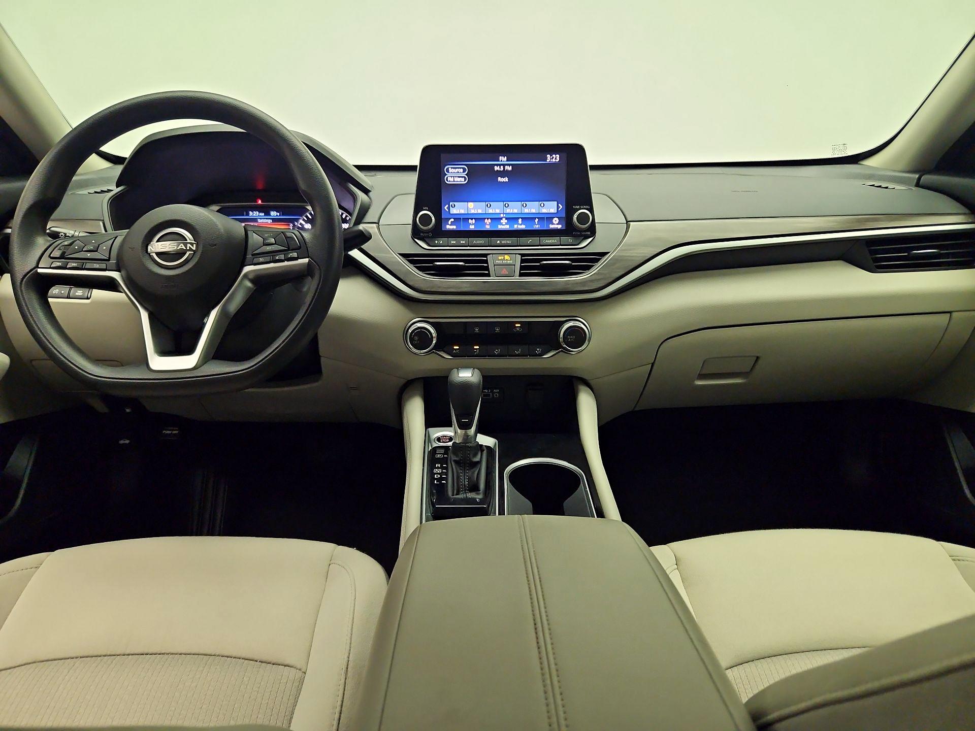 Thumbnail: 2023 Nissan Altima - 9