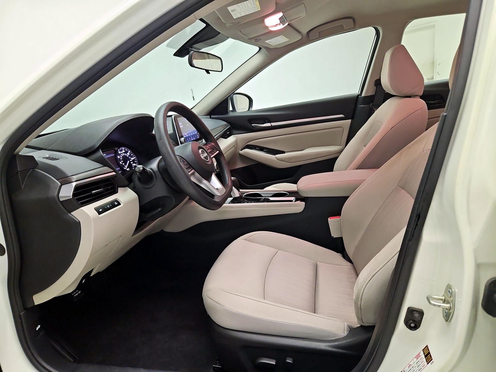 Thumbnail: 2023 Nissan Altima - 11