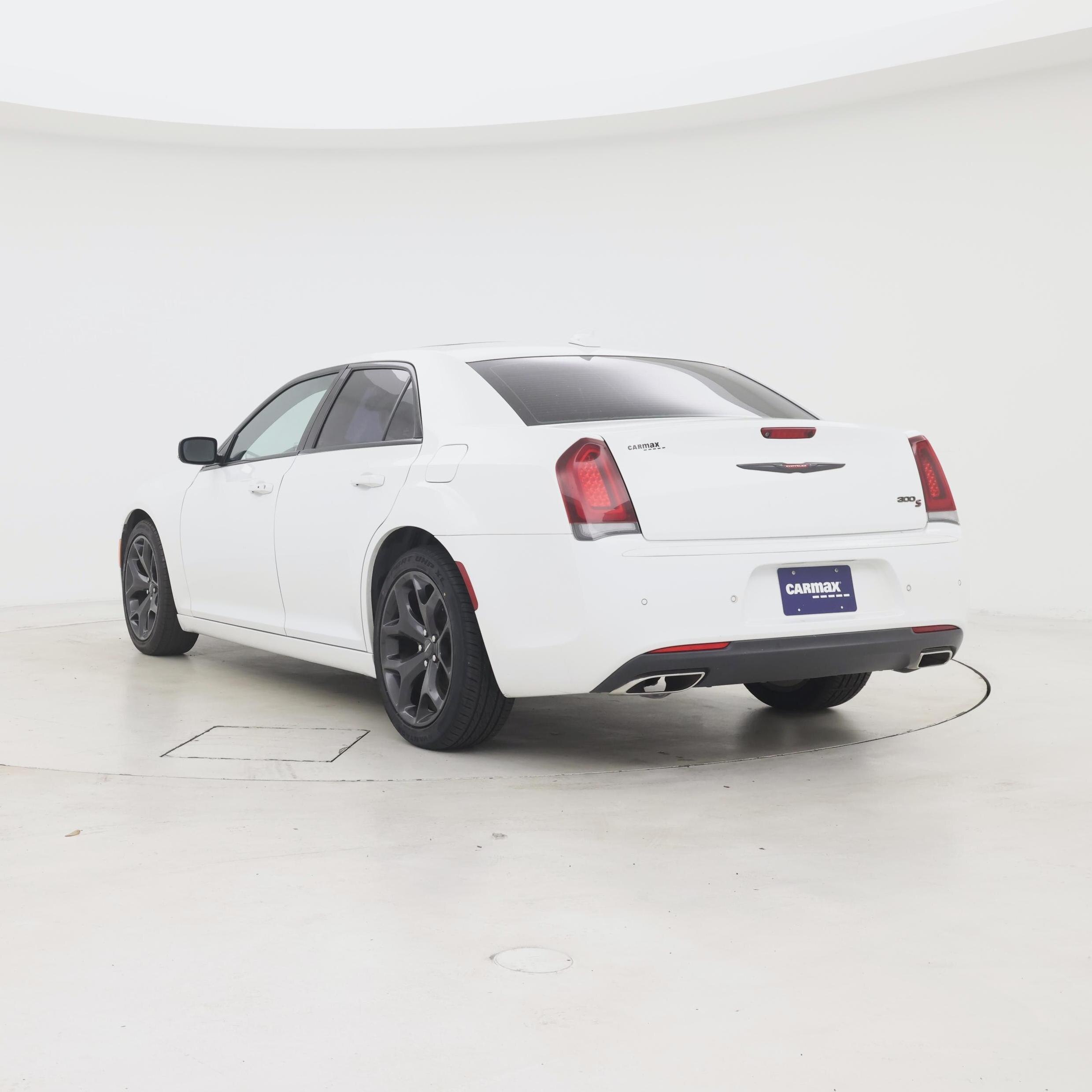 Thumbnail: 2022 Chrysler 300 - 2