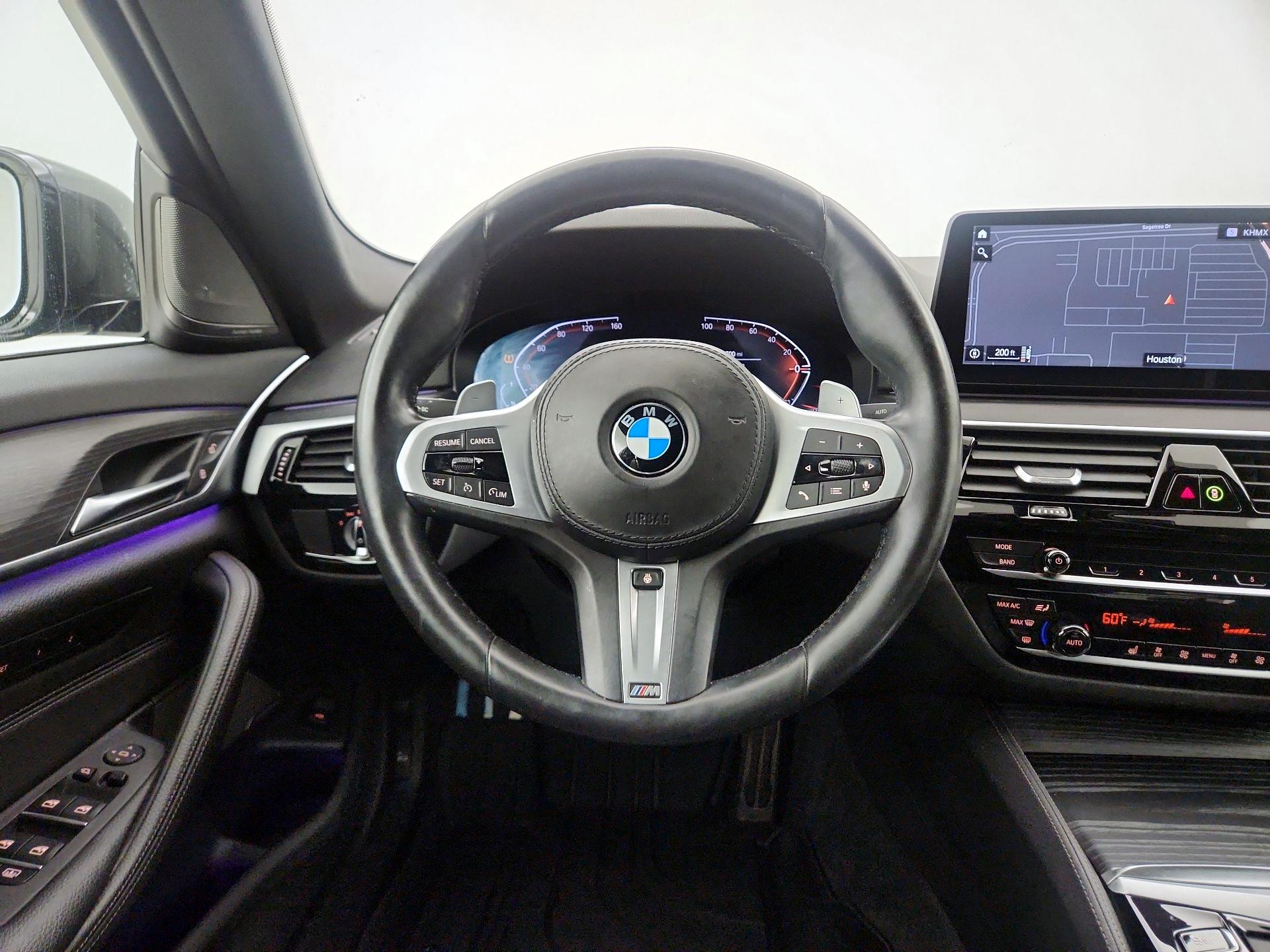 Thumbnail: 2022 BMW 5 Series - 10