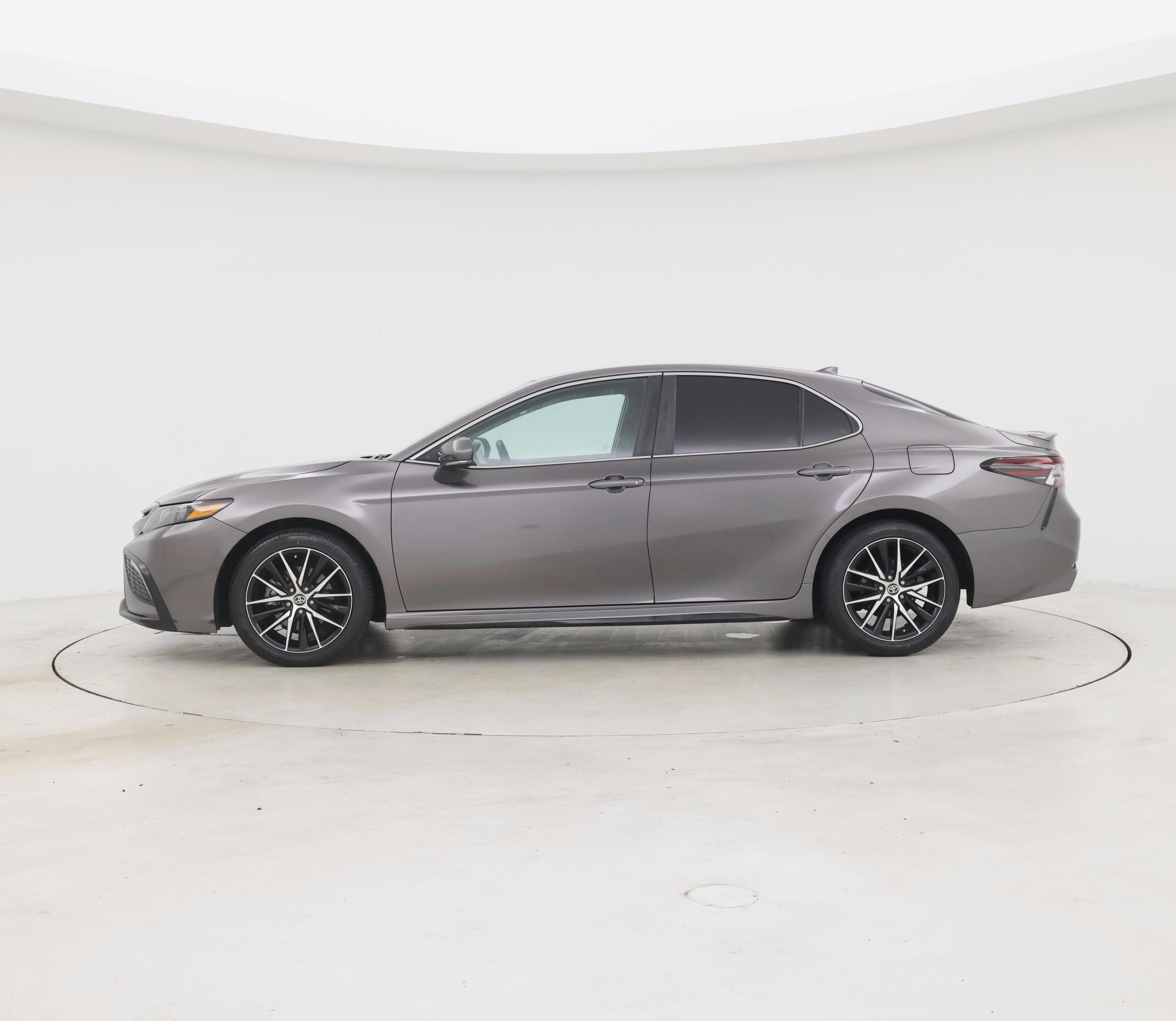 Thumbnail: 2024 Toyota Camry - 3