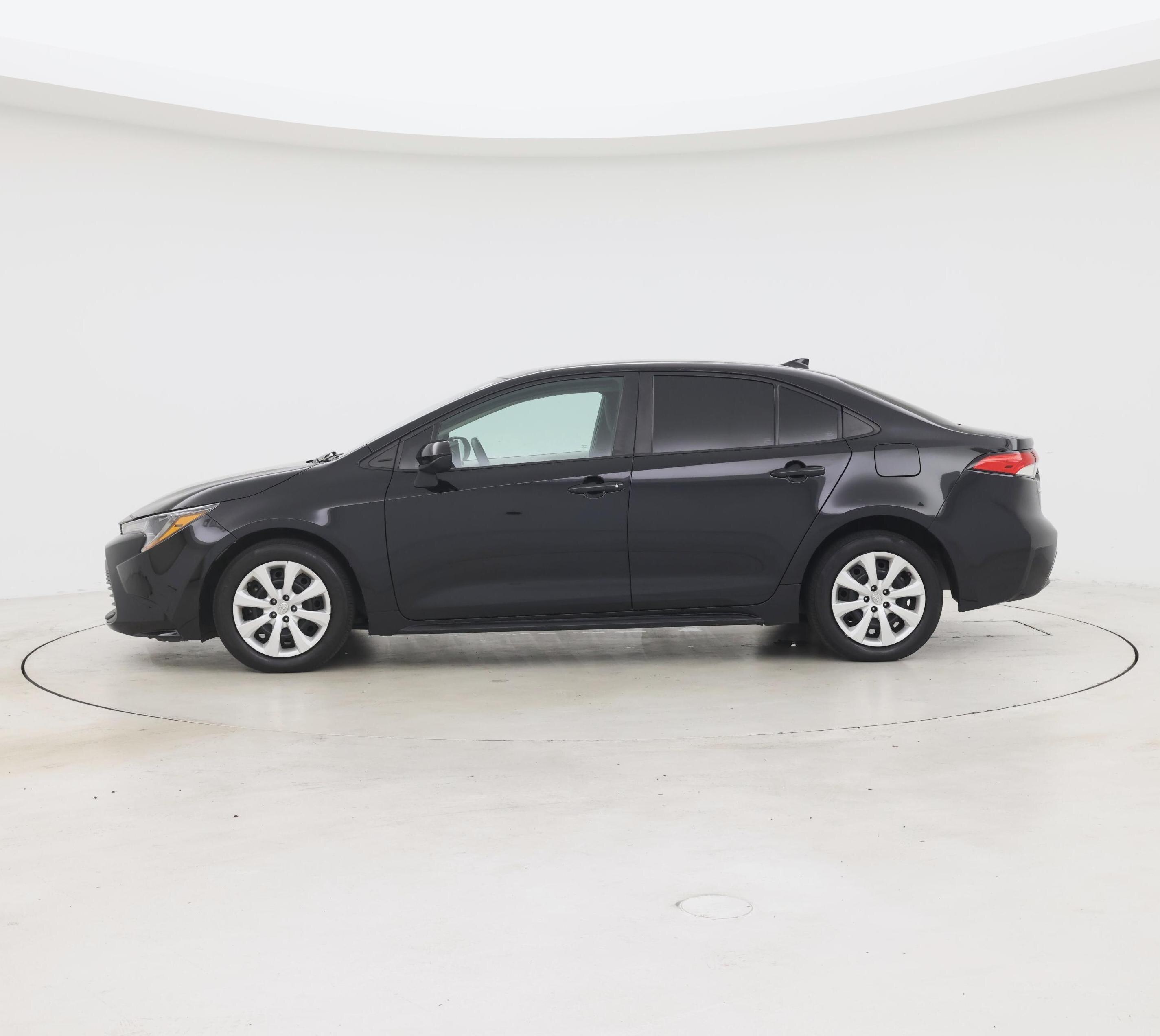 Thumbnail: 2024 Toyota Corolla - 3