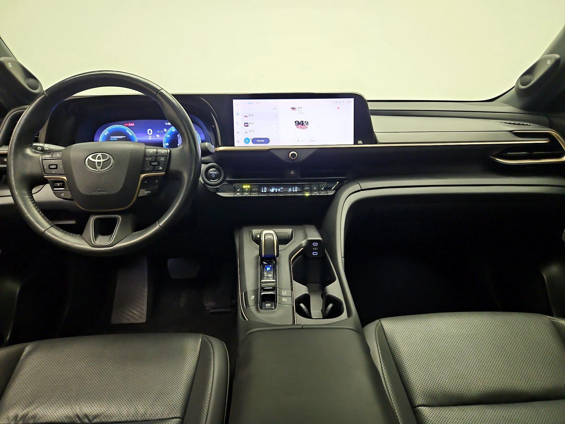 Thumbnail: 2023 Toyota Crown - 9