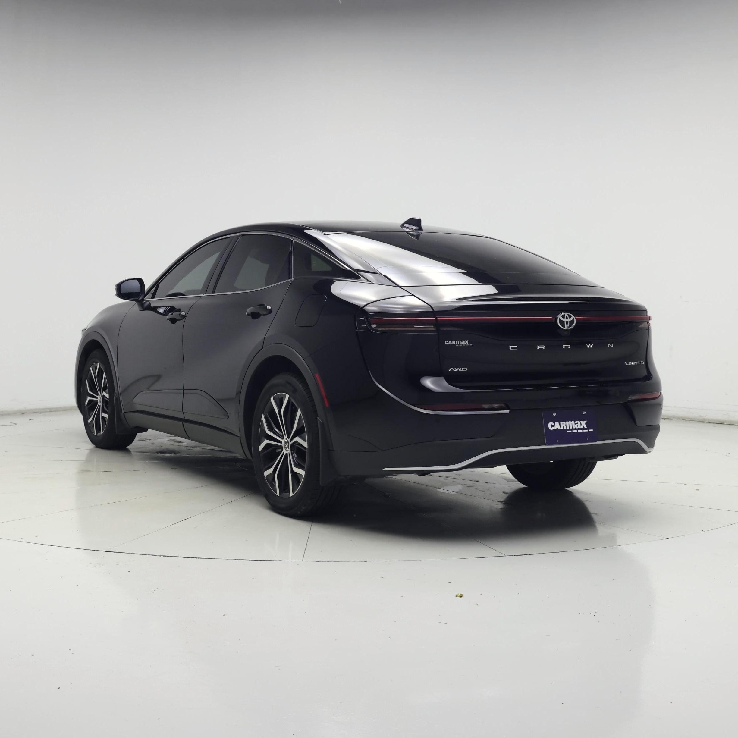 Thumbnail: 2023 Toyota Crown - 2