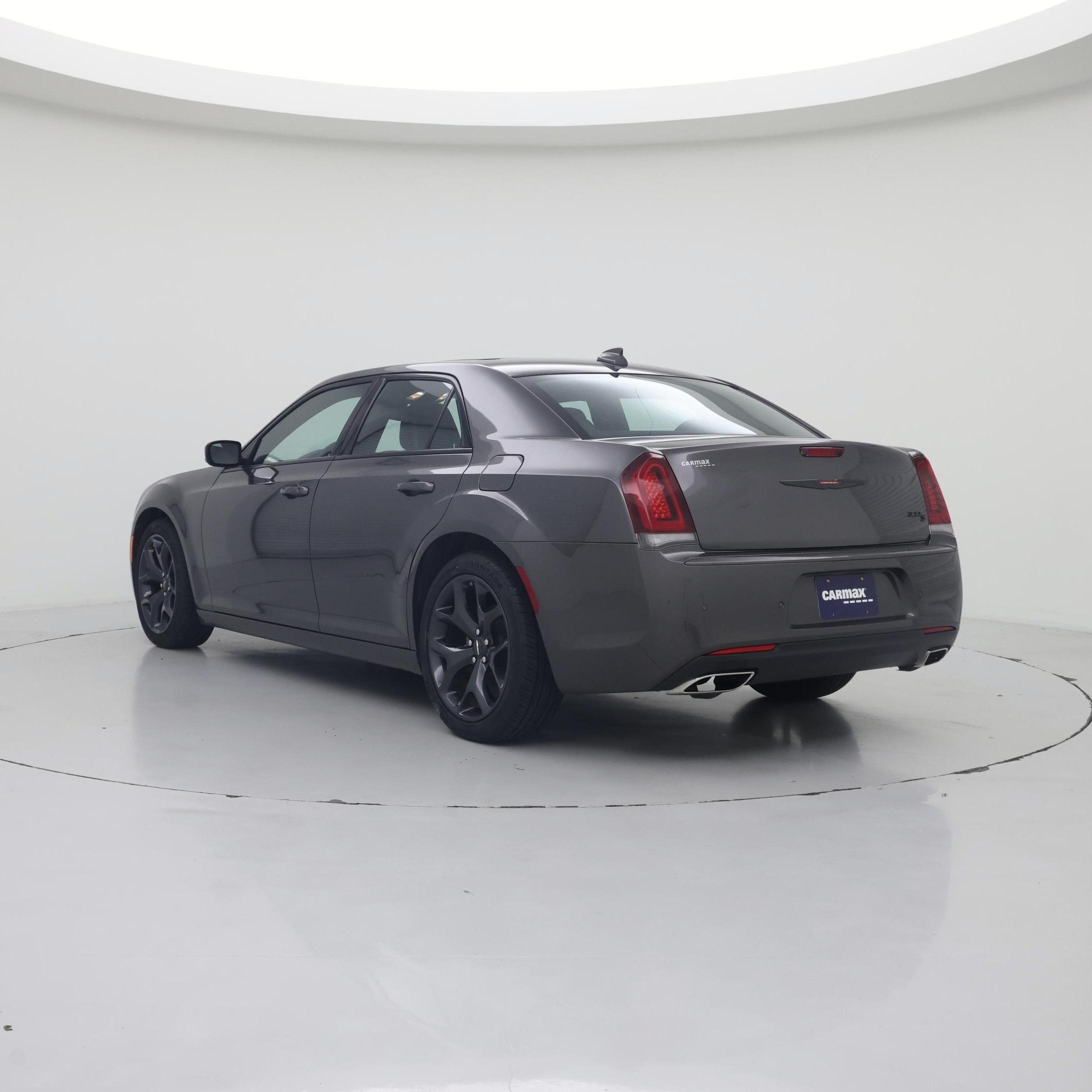 Thumbnail: 2023 Chrysler 300 - 2