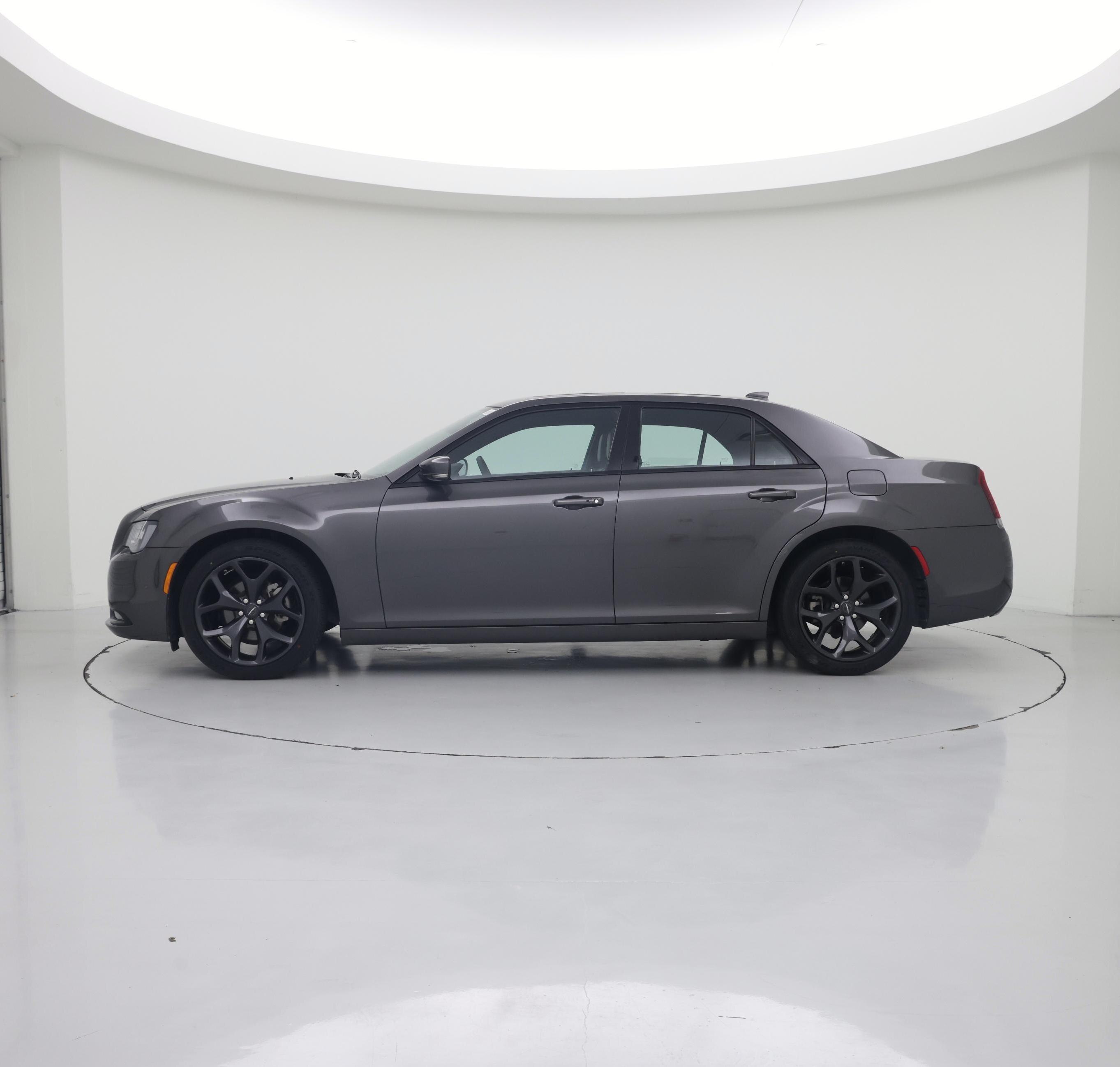 Thumbnail: 2023 Chrysler 300 - 3