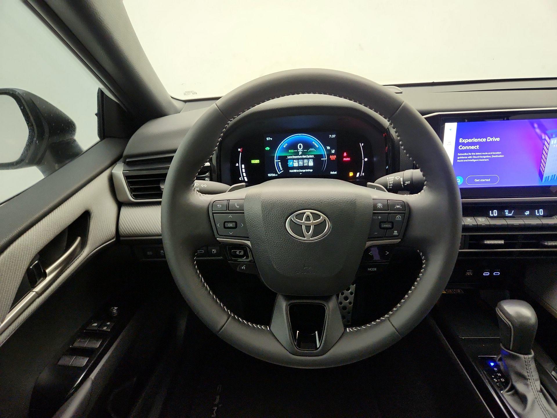 Thumbnail: 2025 Toyota Camry - 10