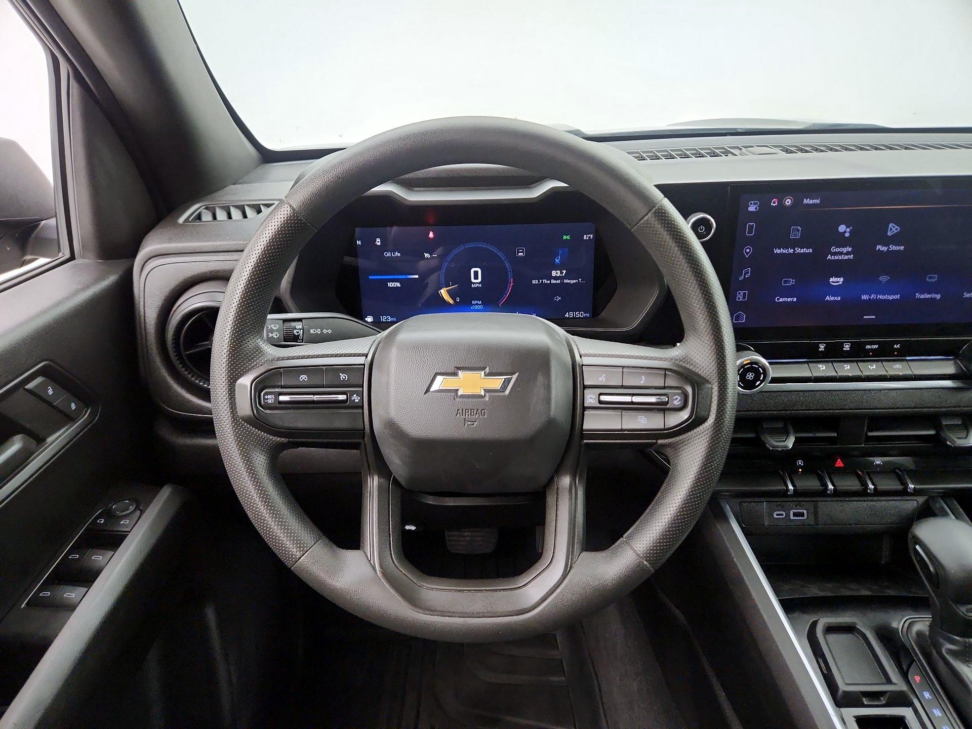 Thumbnail: 2024 Chevrolet Colorado - 10