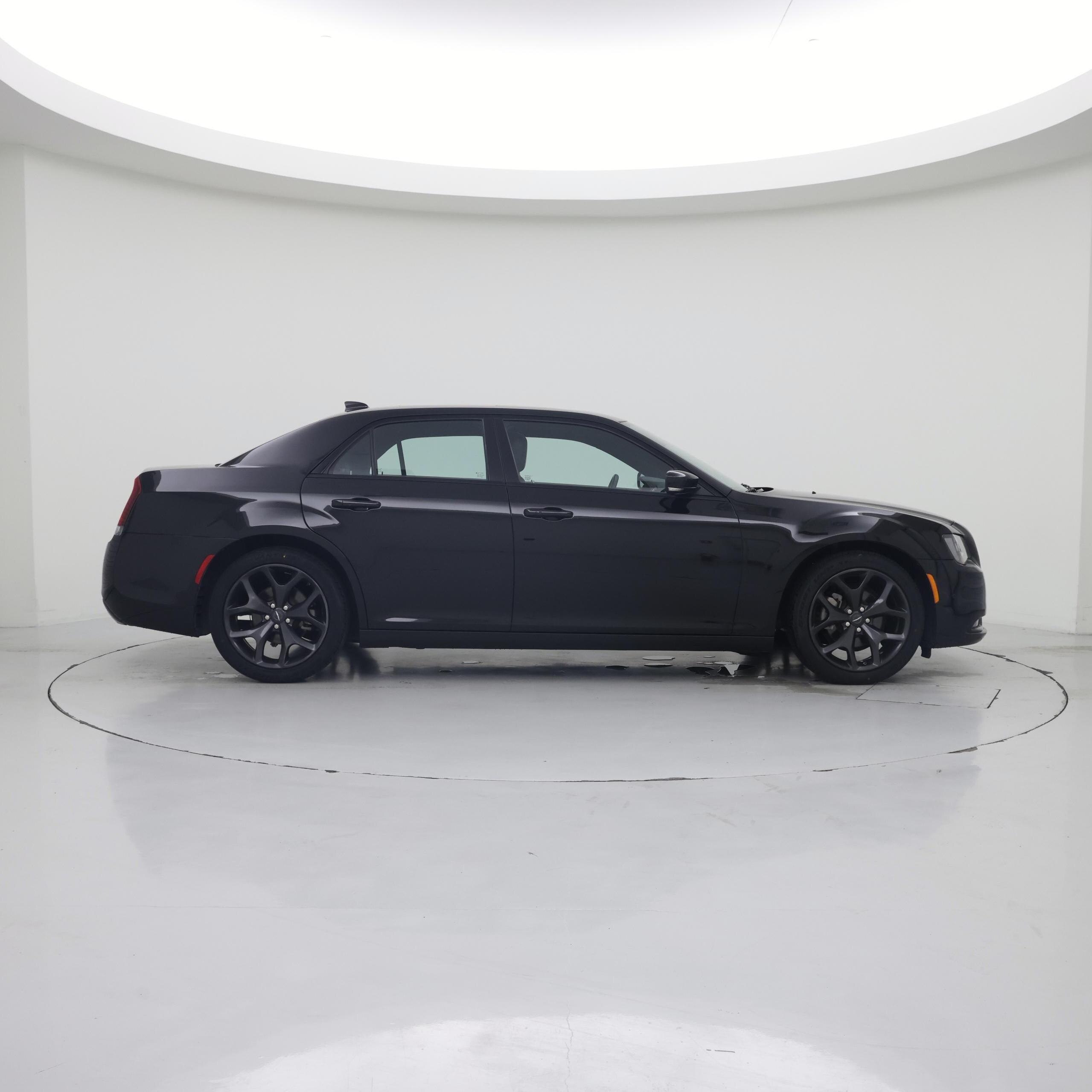 Thumbnail: 2023 Chrysler 300 - 7