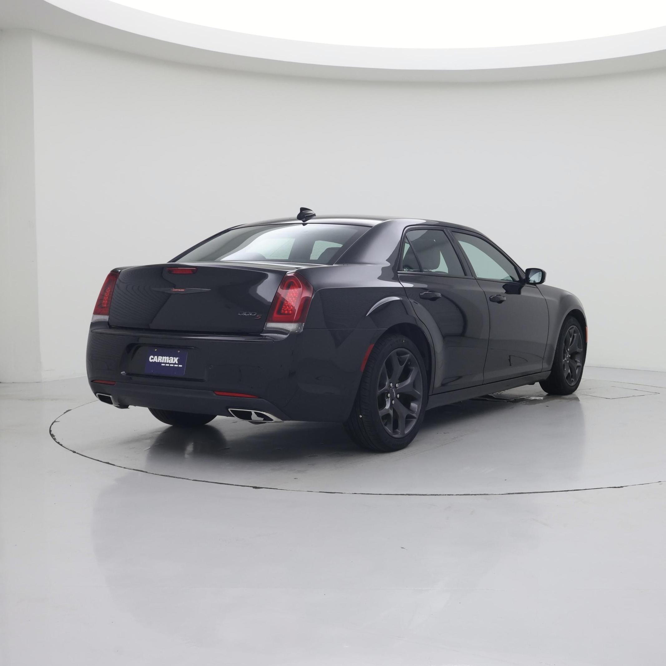 Thumbnail: 2023 Chrysler 300 - 8