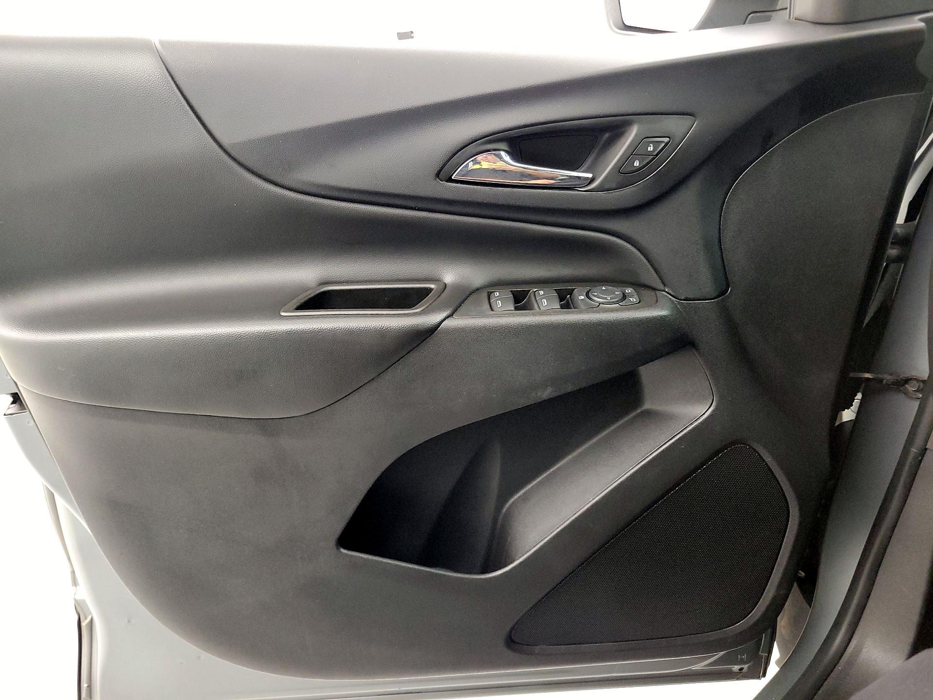 Thumbnail: 2023 Chevrolet Equinox - 12