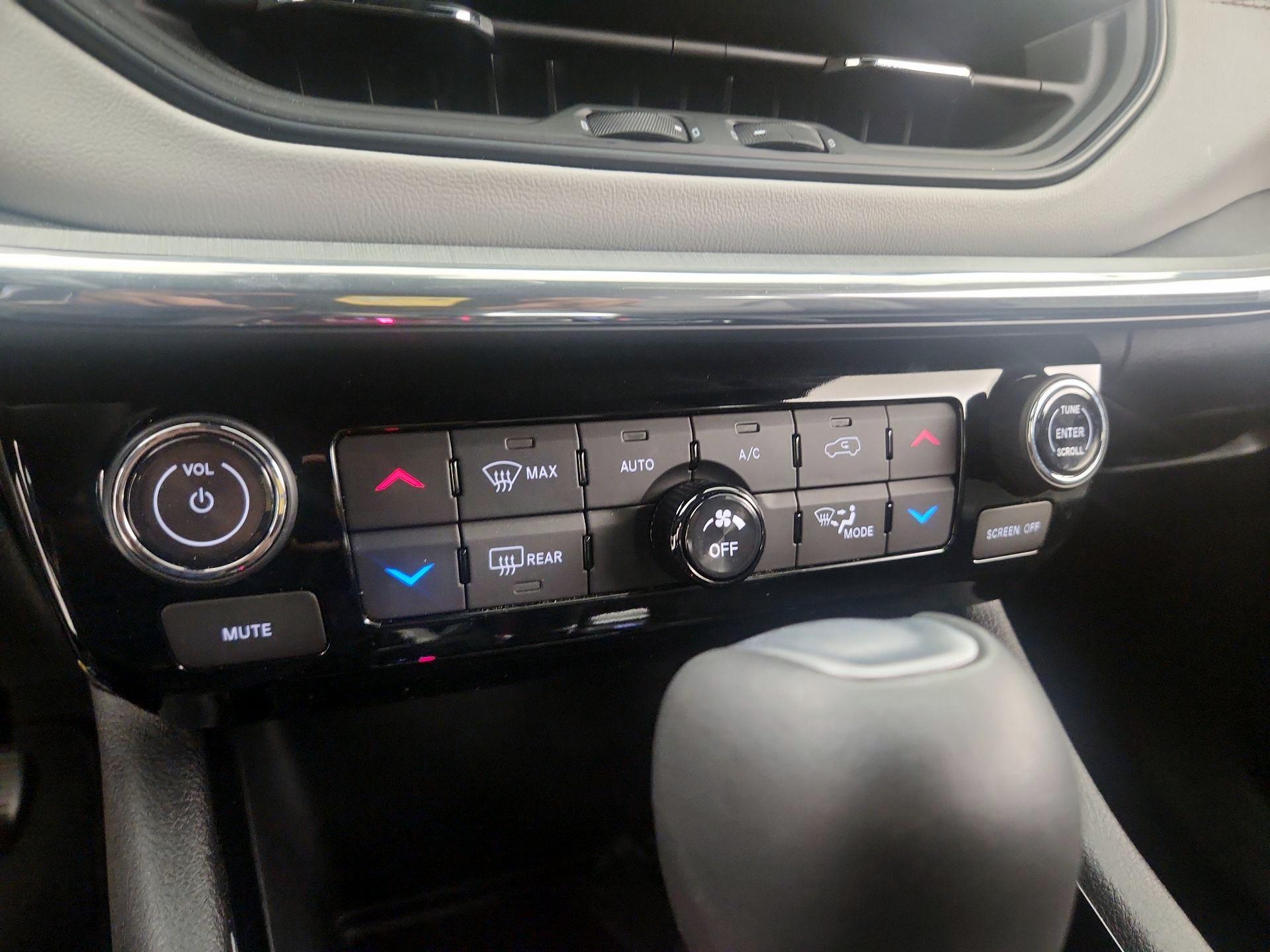 Thumbnail: 2024 Jeep Compass - 16