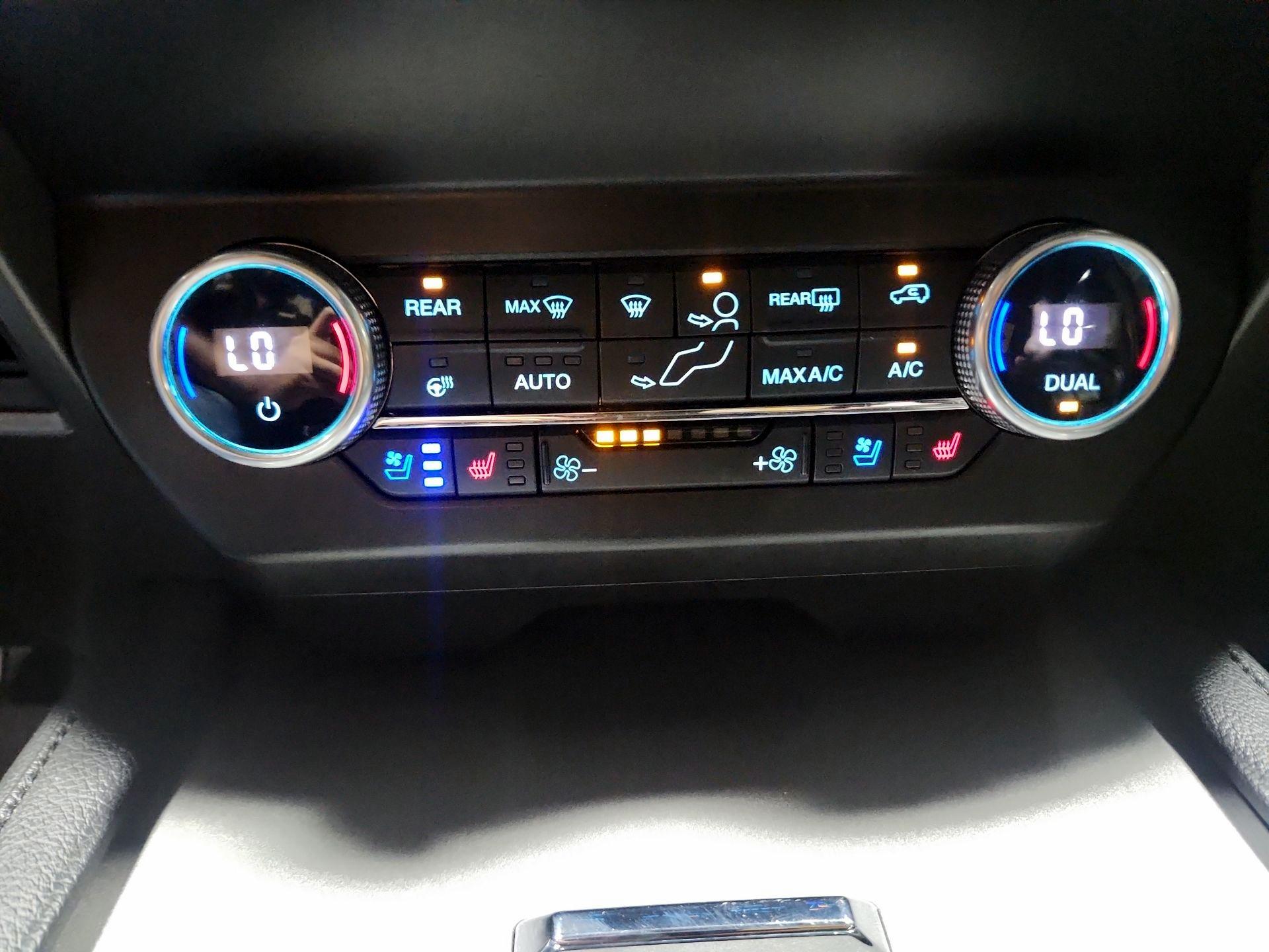 Thumbnail: 2021 Ford Expedition - 14
