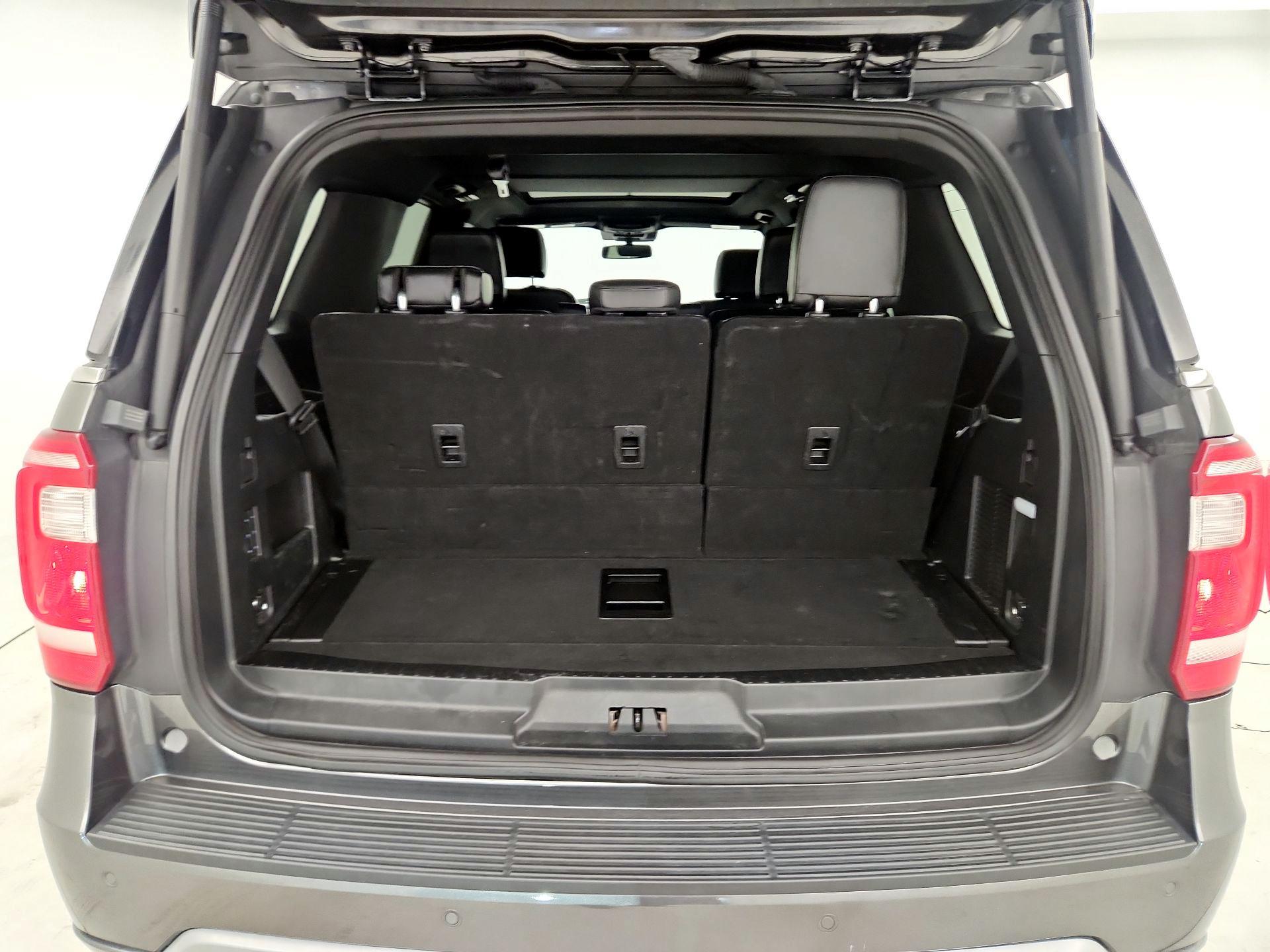 Thumbnail: 2021 Ford Expedition - 16