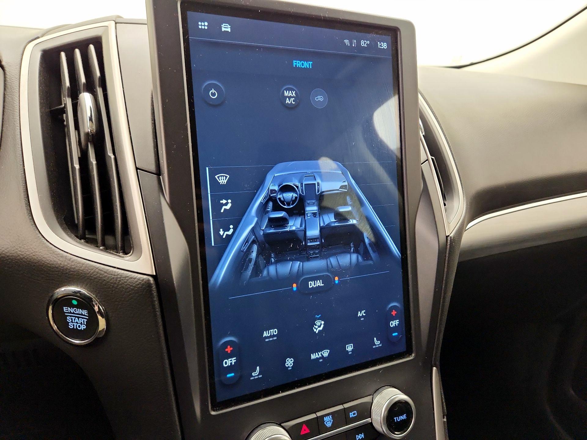Thumbnail: 2022 Ford Edge - 16