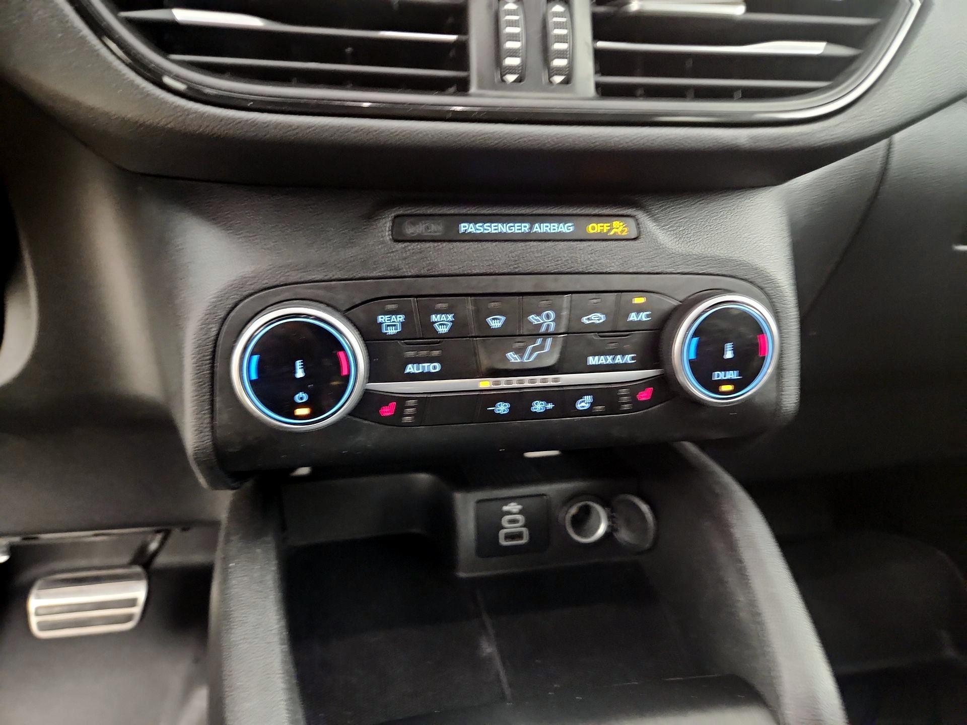 Thumbnail: 2024 Ford Escape - 16