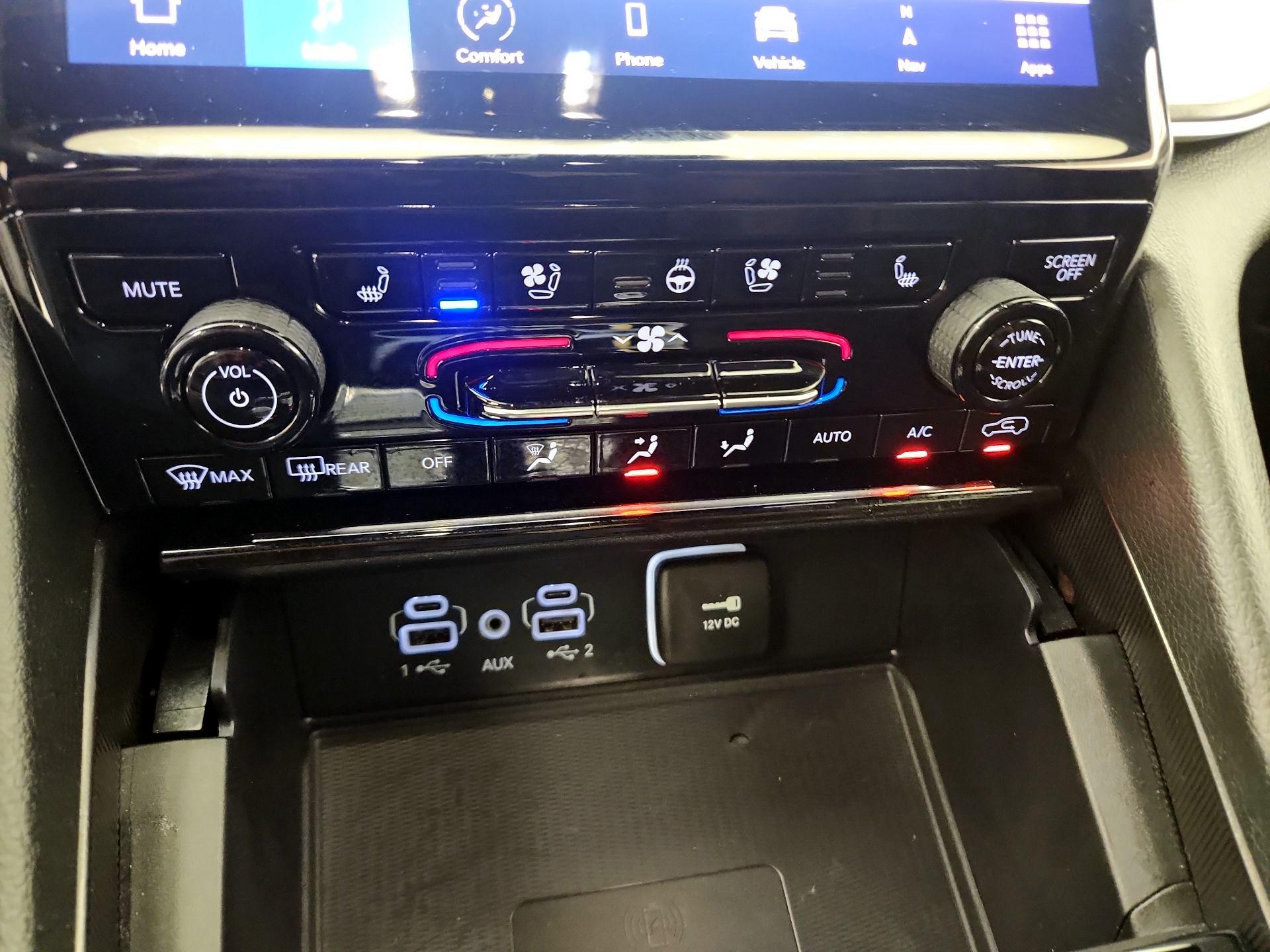 Thumbnail: 2024 Jeep Grand Cherokee - 17