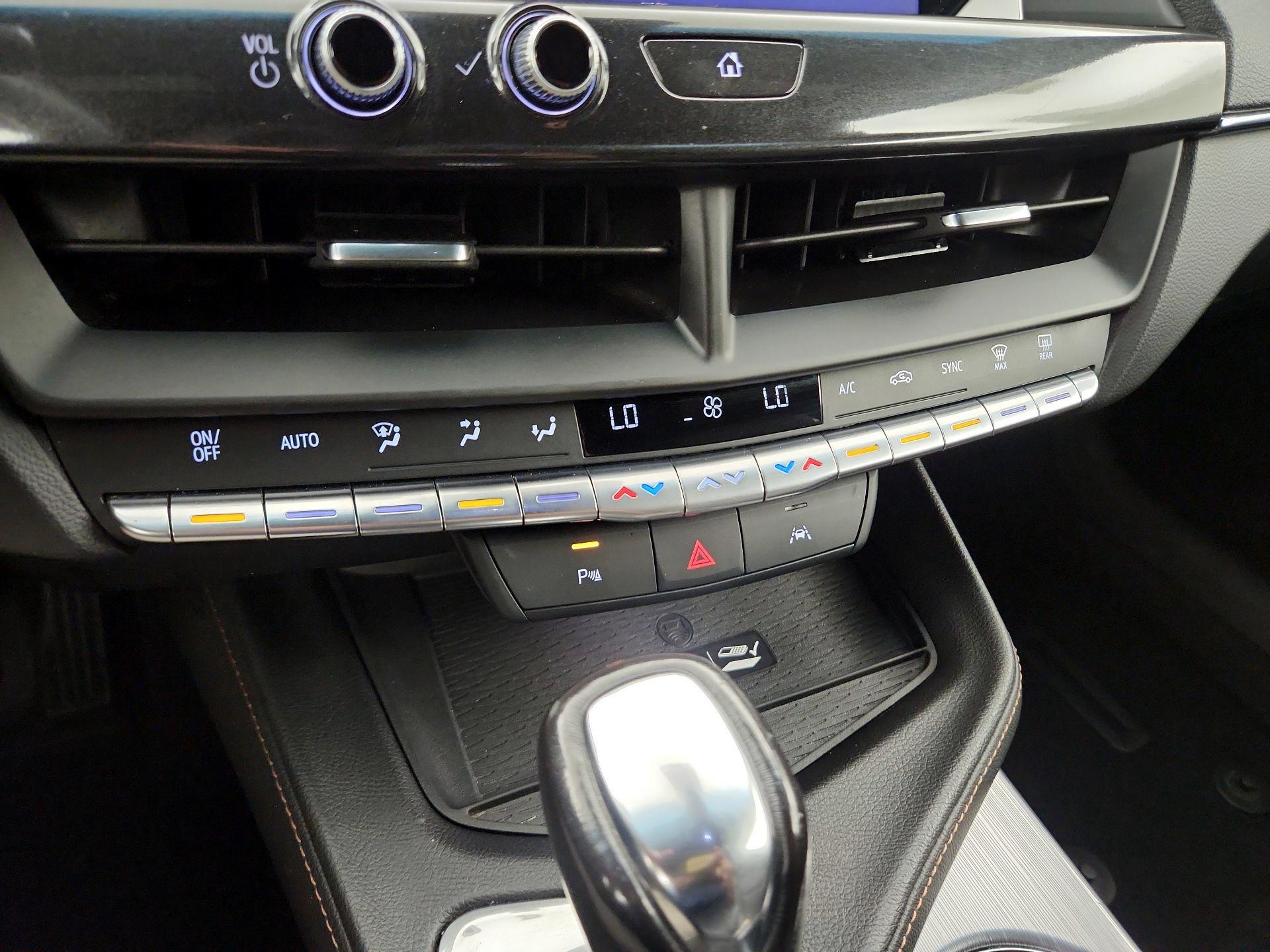 Thumbnail: 2022 Cadillac CT4 - 16
