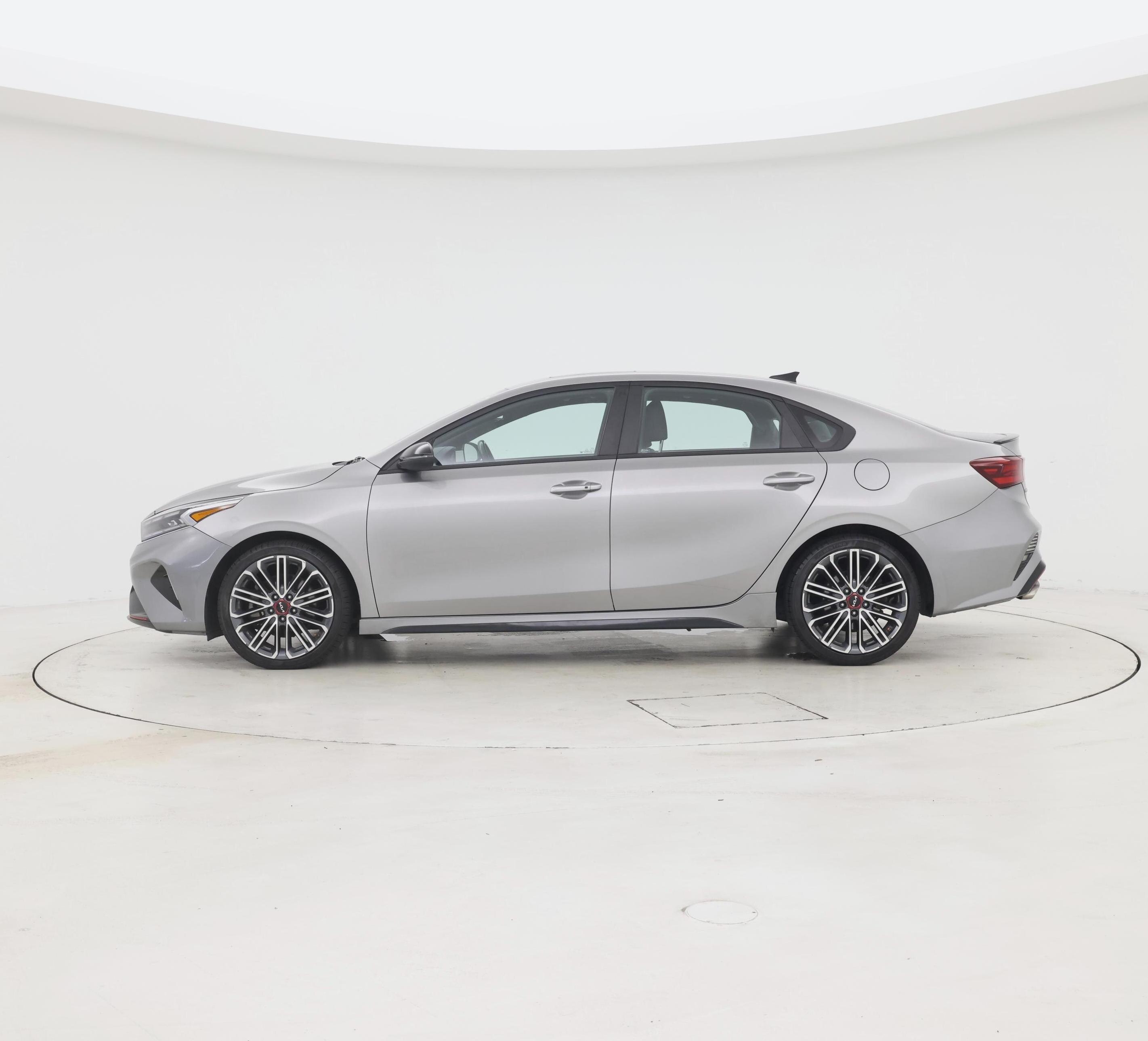 Thumbnail: 2023 Kia Forte - 3