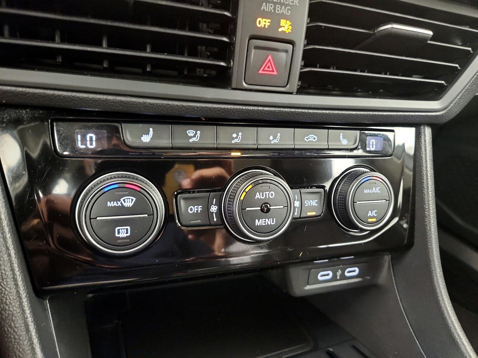 2024 Volkswagen Jetta SE - Photo 17