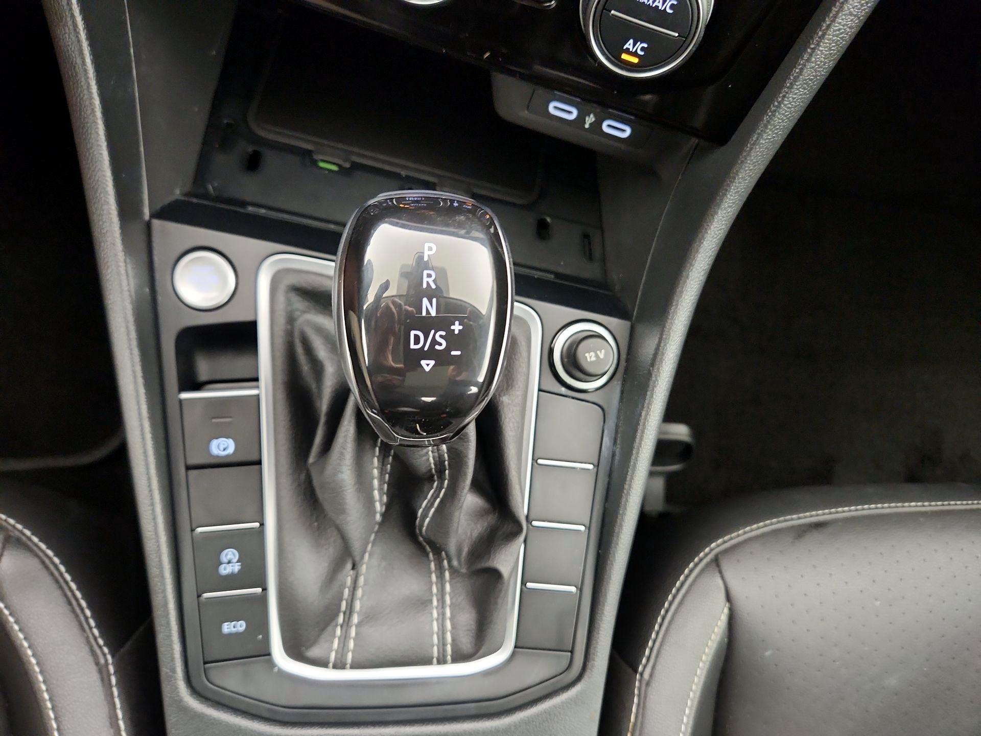 Thumbnail: 2024 Volkswagen Jetta - 17