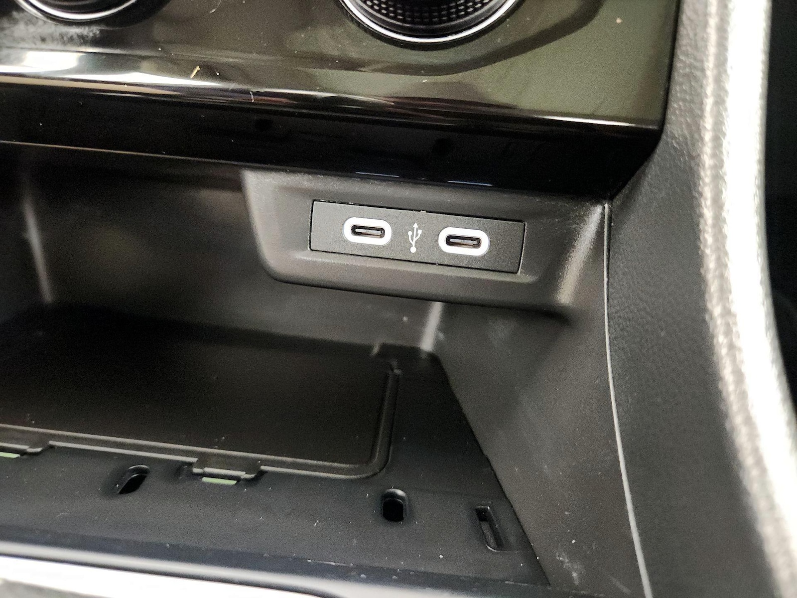 2024 Volkswagen Jetta SE - Photo 19