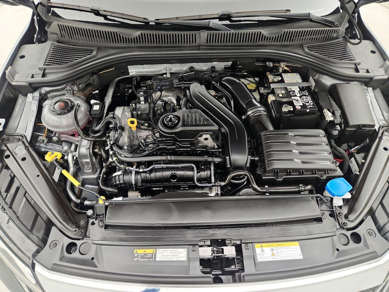 2024 Volkswagen Jetta SE - Photo 23