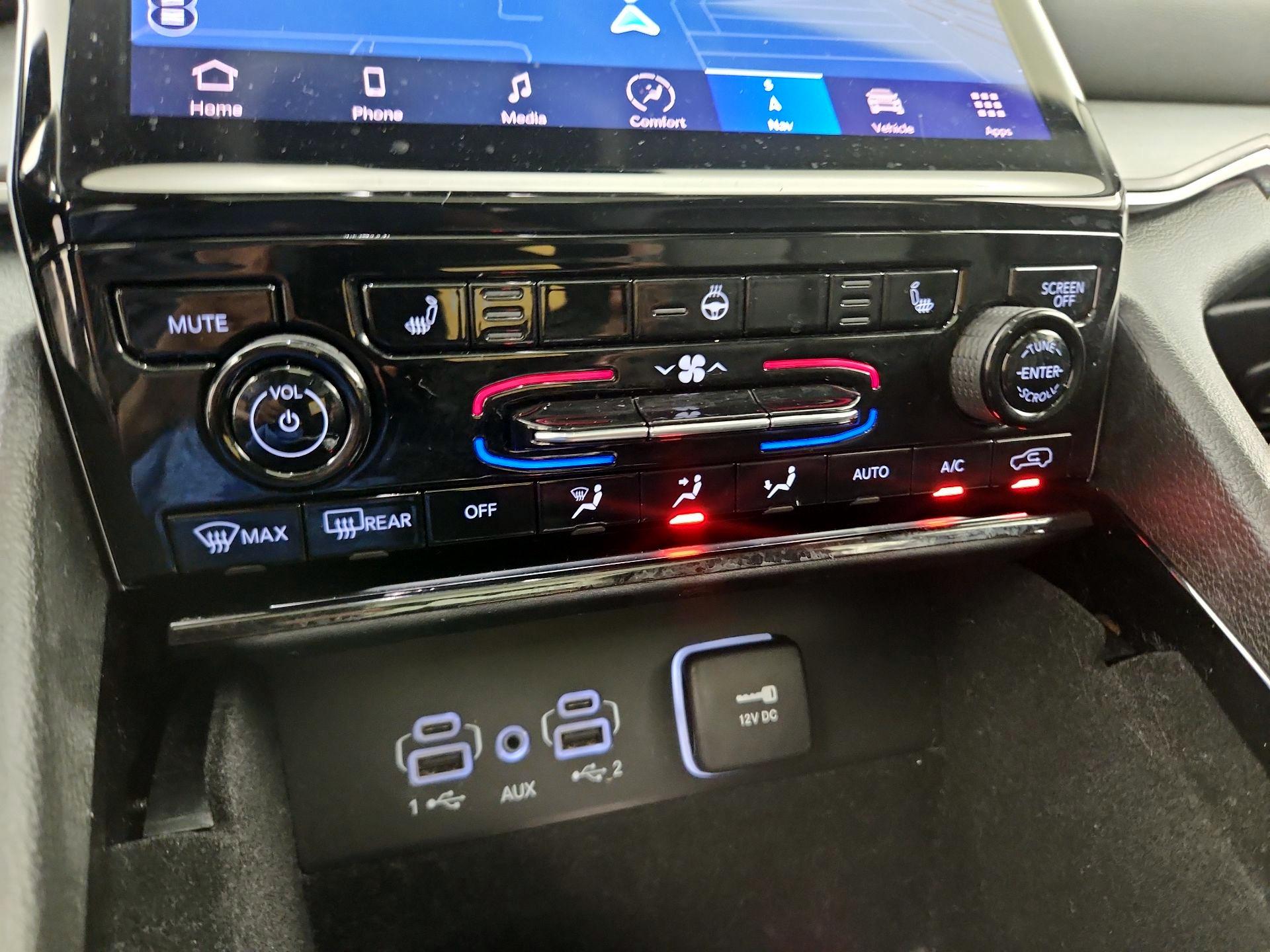 Thumbnail: 2021 Jeep Grand Cherokee L - 17