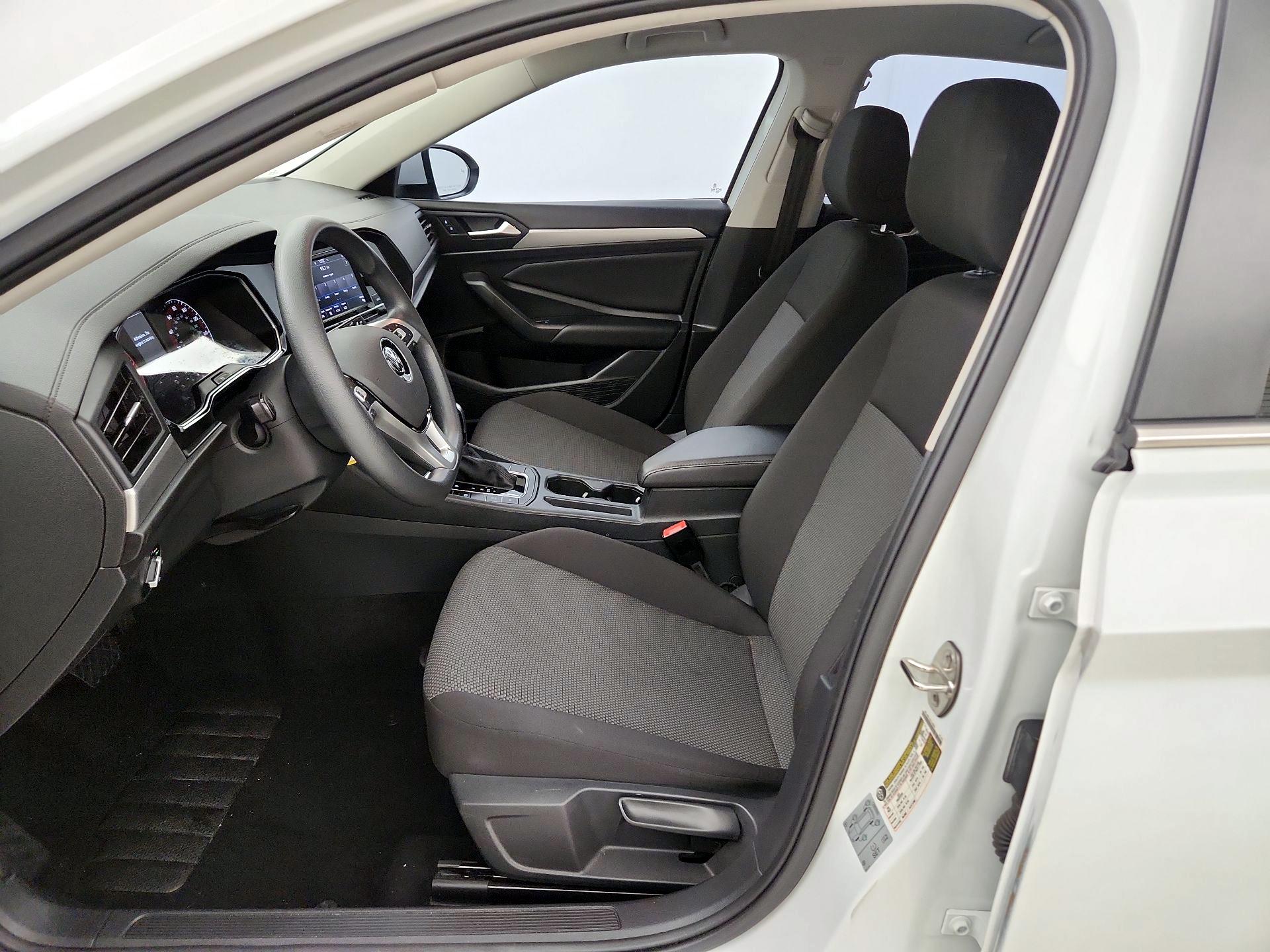 Thumbnail: 2021 Volkswagen Jetta - 11