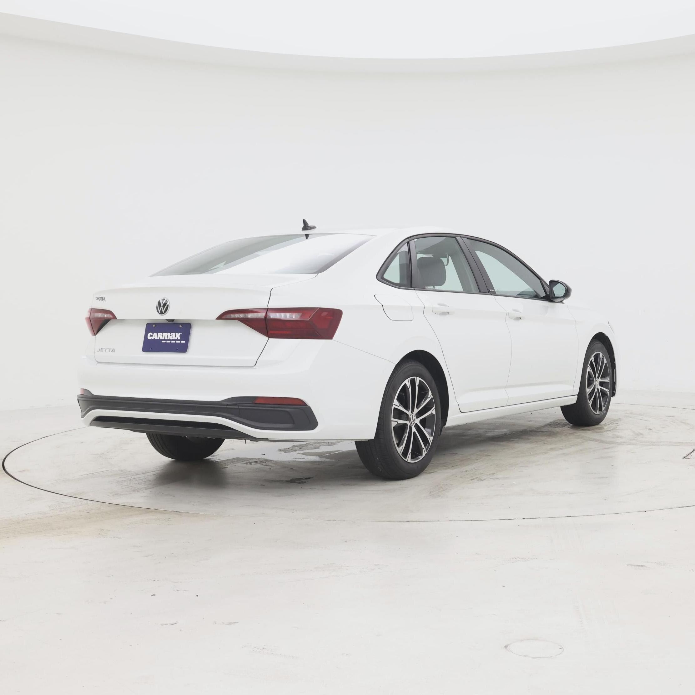 Thumbnail: 2024 Volkswagen Jetta - 8