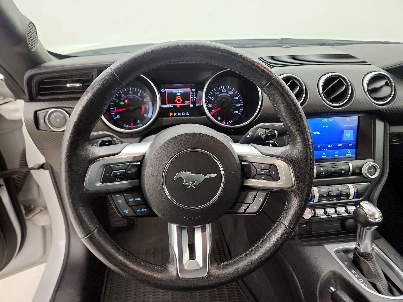 2021 Ford Mustang EcoBoost - Photo 11