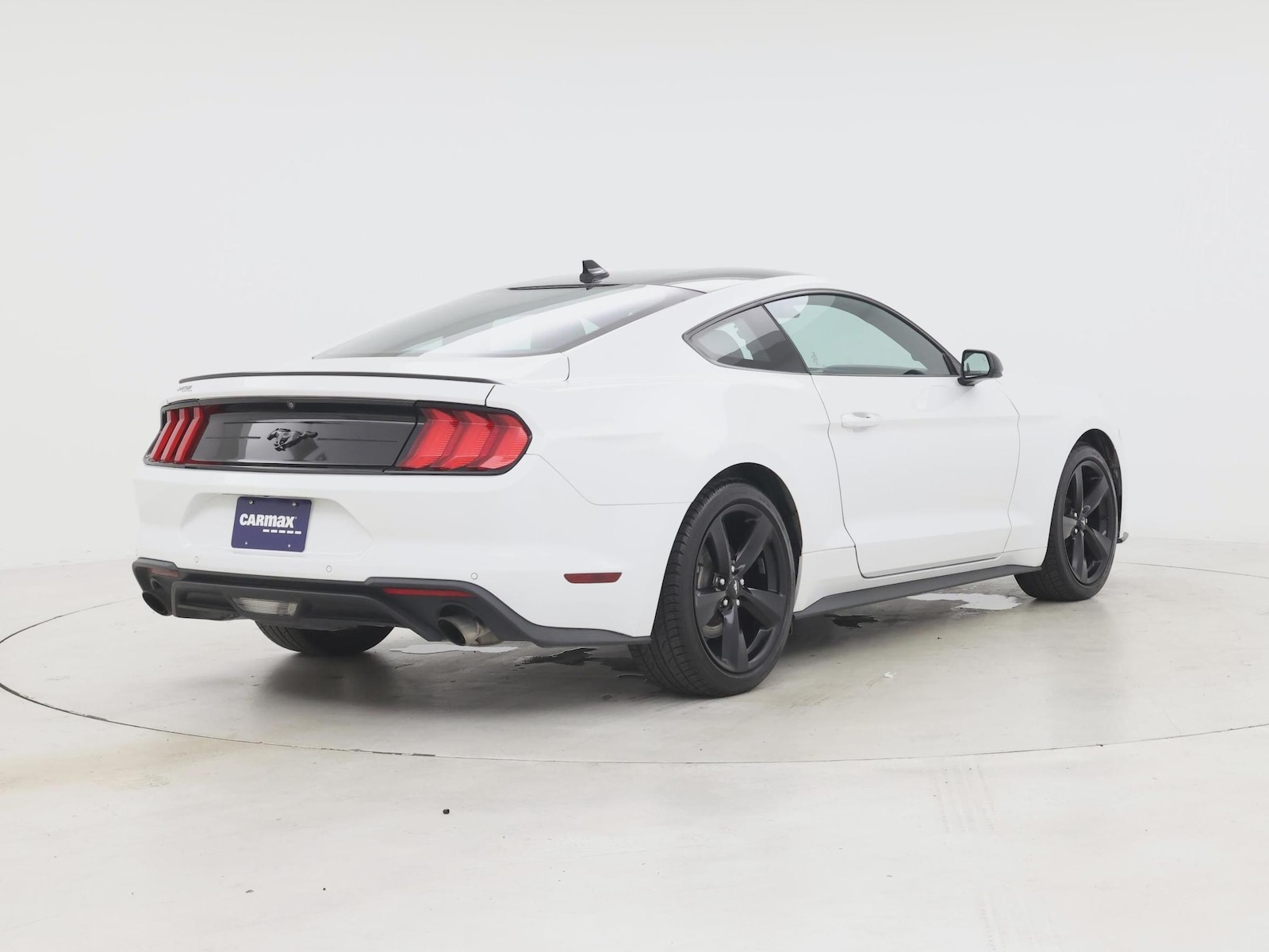 2021 Ford Mustang EcoBoost - Photo 9